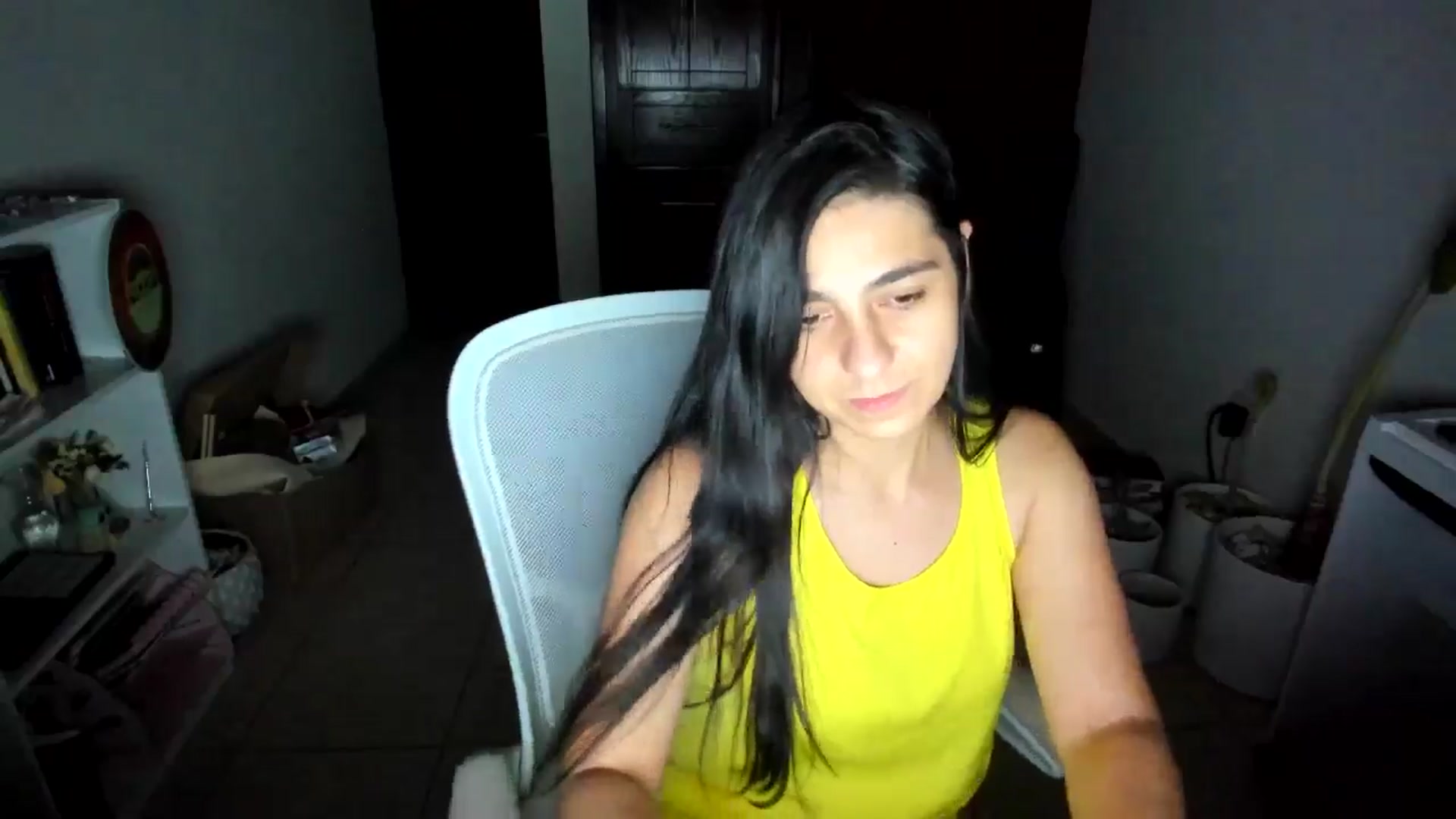 Gallery image thumbnail from anarossanna's myfreecams stream on, 08/06/2025, 03:22 image 18 of 20