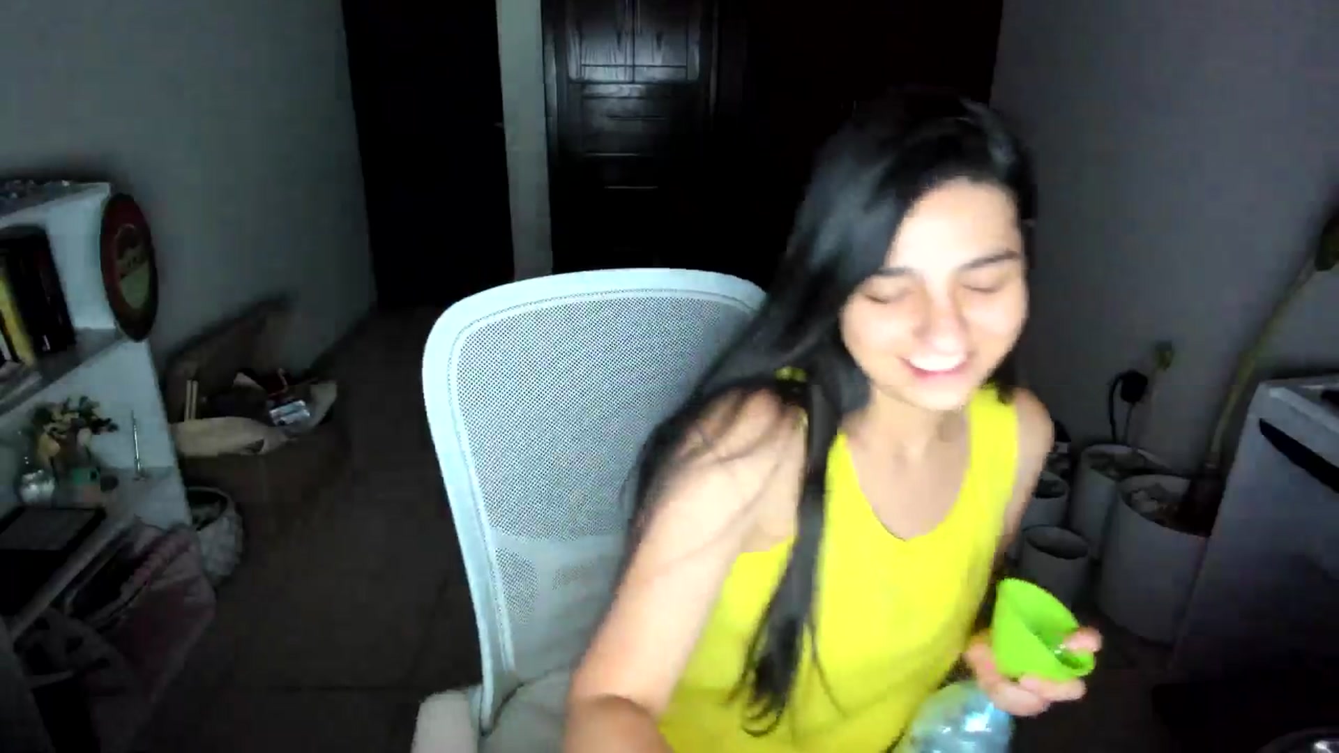 Gallery image thumbnail from anarossanna's myfreecams stream on, 08/06/2025, 03:22 image 13 of 20