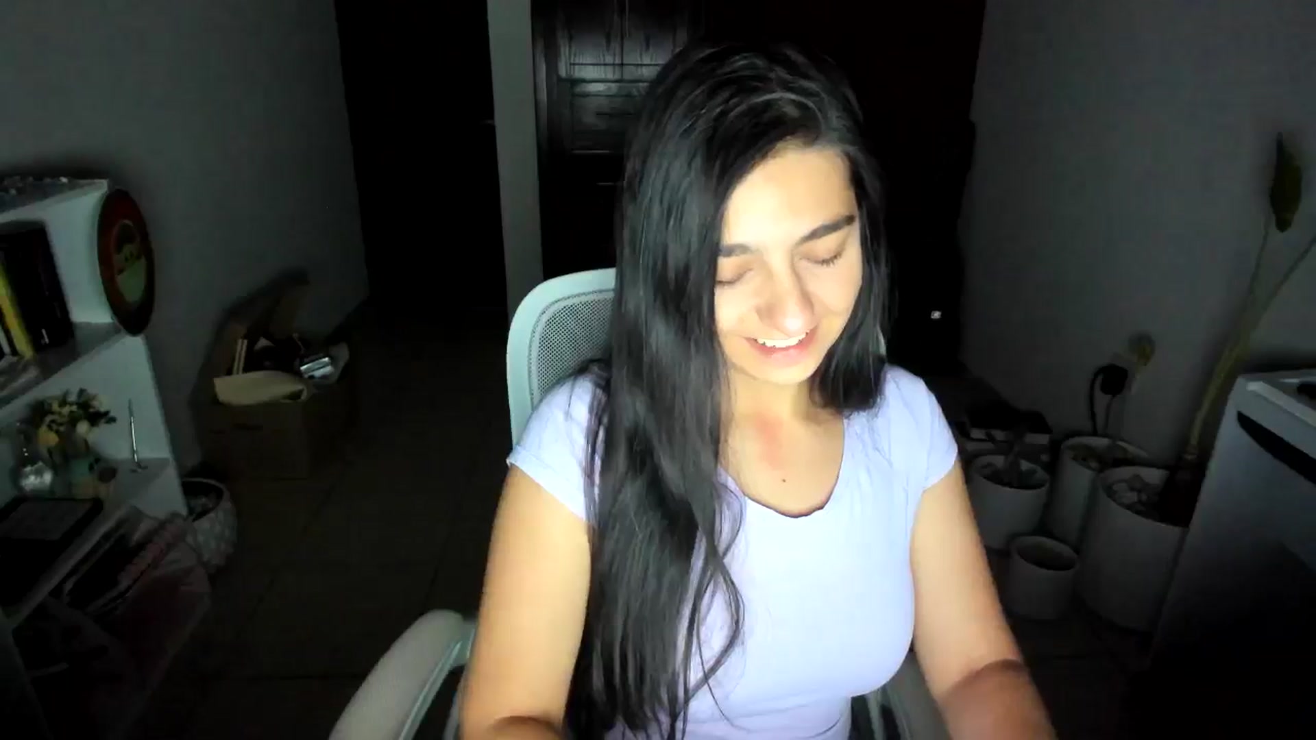 Gallery image thumbnail from anarossanna's myfreecams stream on, 08/07/2025, 03:53 image 8 of 20