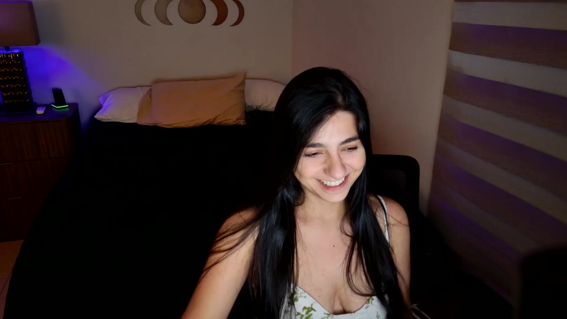 Gallery image thumbnail from anarossanna's myfreecams stream on, 08/08/2025, 03:05 image 1 of 20