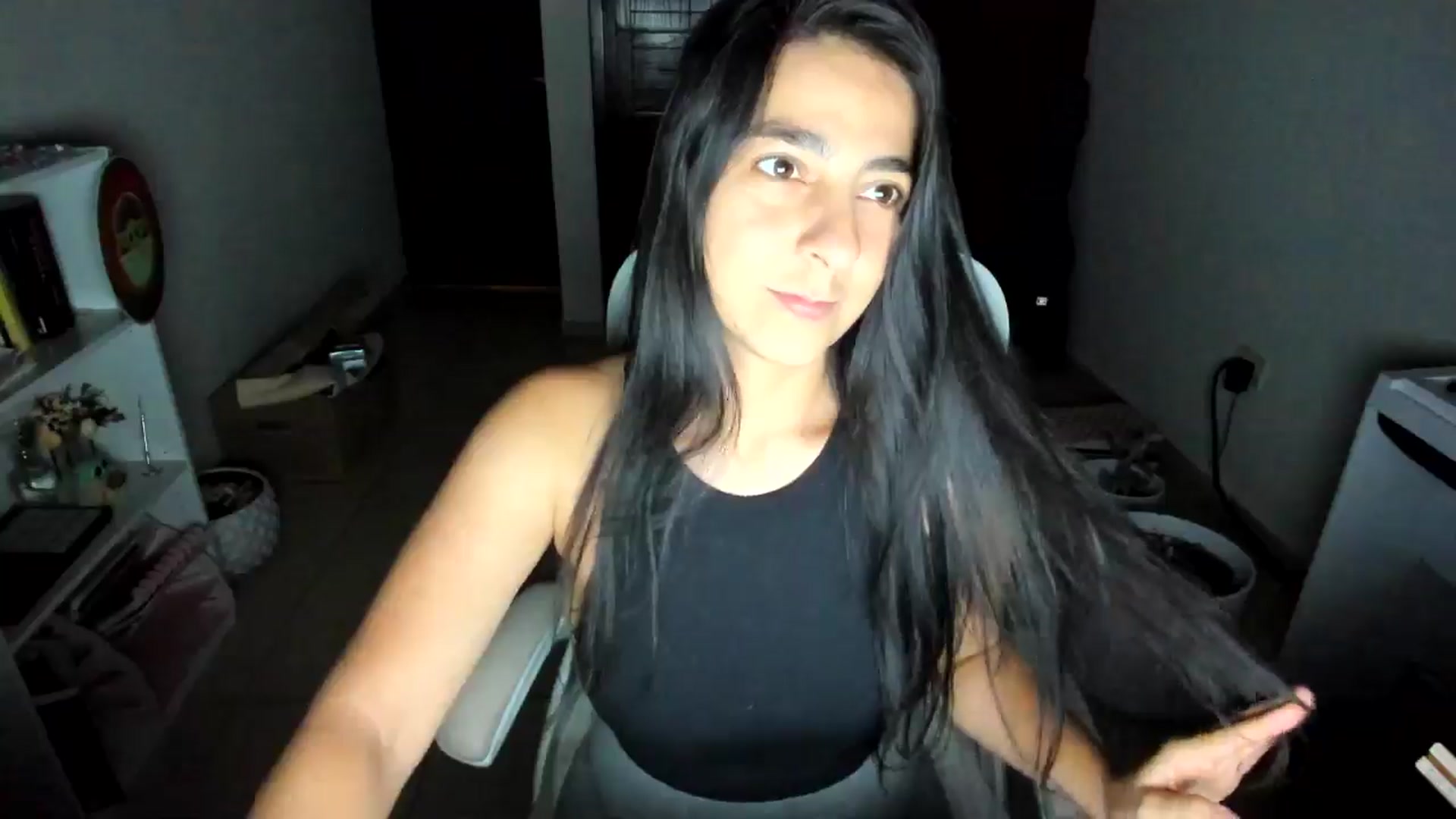 Gallery image thumbnail from anarossanna's myfreecams stream on, 08/13/2025, 03:02 image 3 of 20