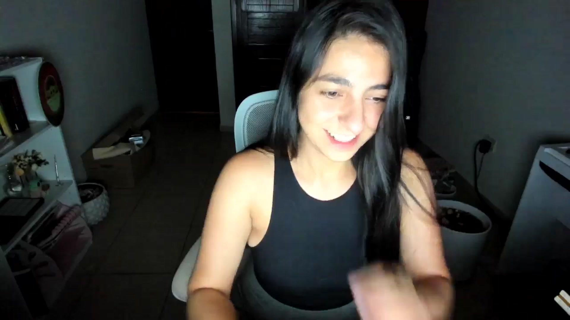 Gallery image thumbnail from anarossanna's myfreecams stream on, 08/13/2025, 03:02 image 9 of 20