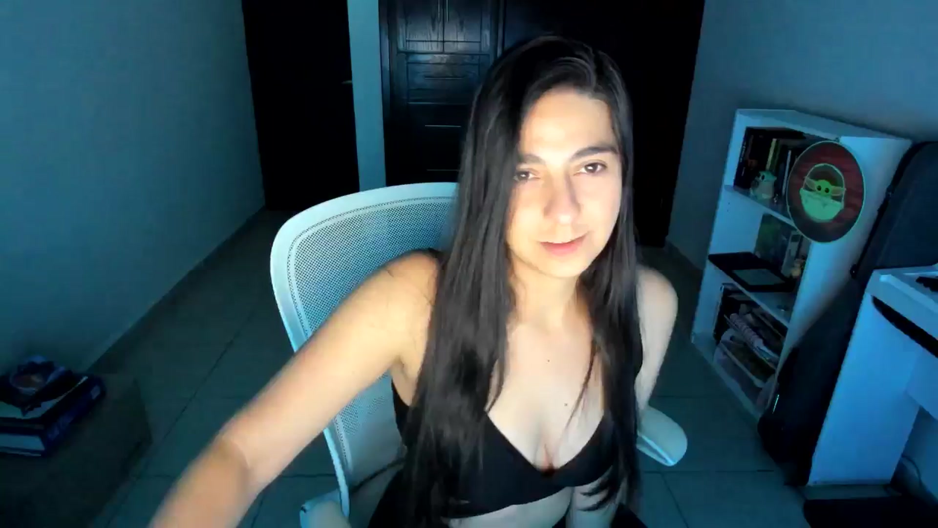 Gallery image thumbnail from anarossanna's myfreecams stream on, 08/24/2025, 03:18 image 6 of 20