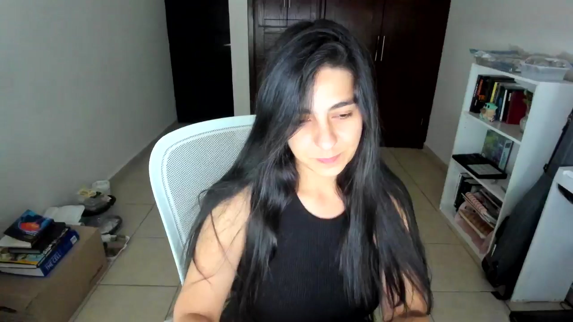 Gallery image thumbnail from anarossanna's myfreecams stream on, 09/03/2025, 03:29 image 4 of 20