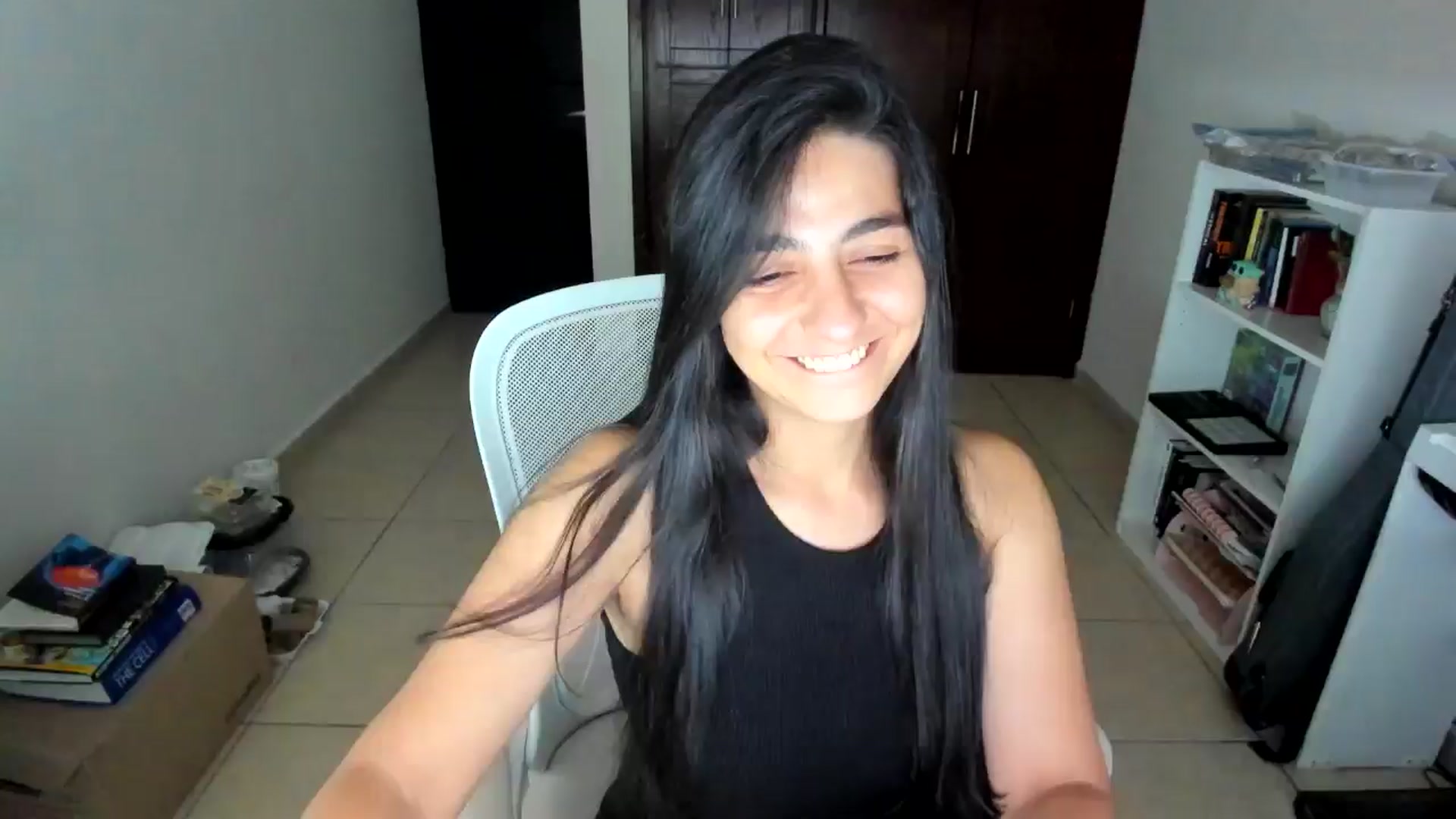 Gallery image thumbnail from anarossanna's myfreecams stream on, 09/03/2025, 03:29 image 19 of 20