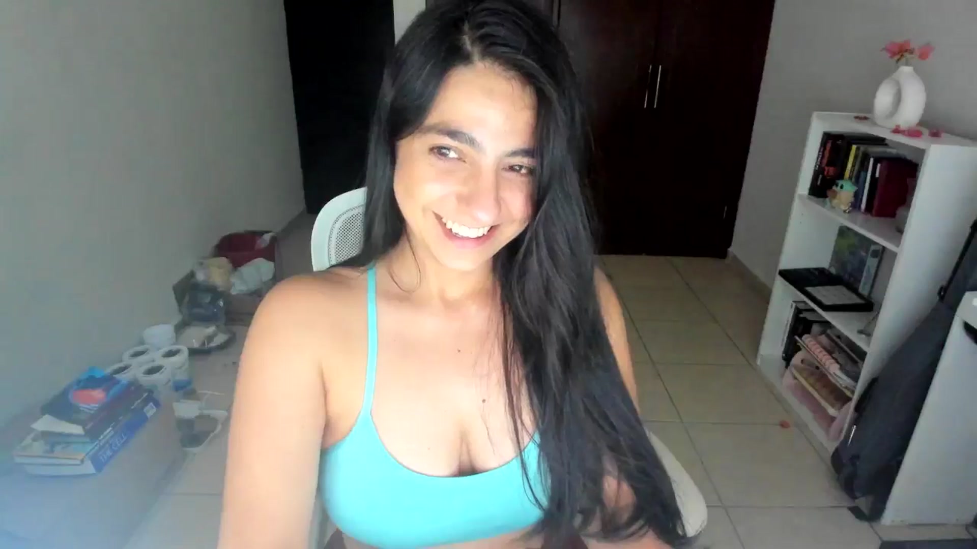 Gallery image thumbnail from anarossanna's myfreecams stream on, 09/14/2025, 03:39 image 11 of 20