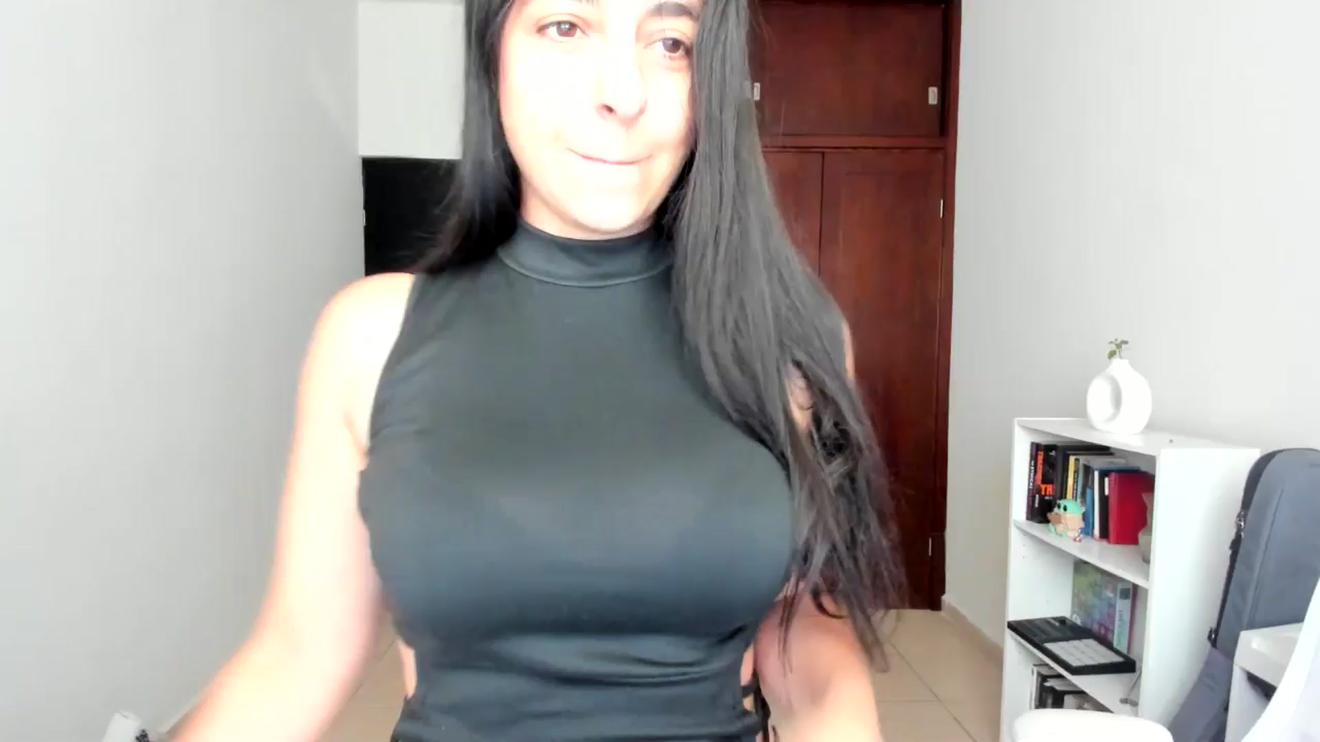 Gallery image thumbnail from anarossanna's myfreecams stream on, 09/24/2025, 18:35 image 11 of 20