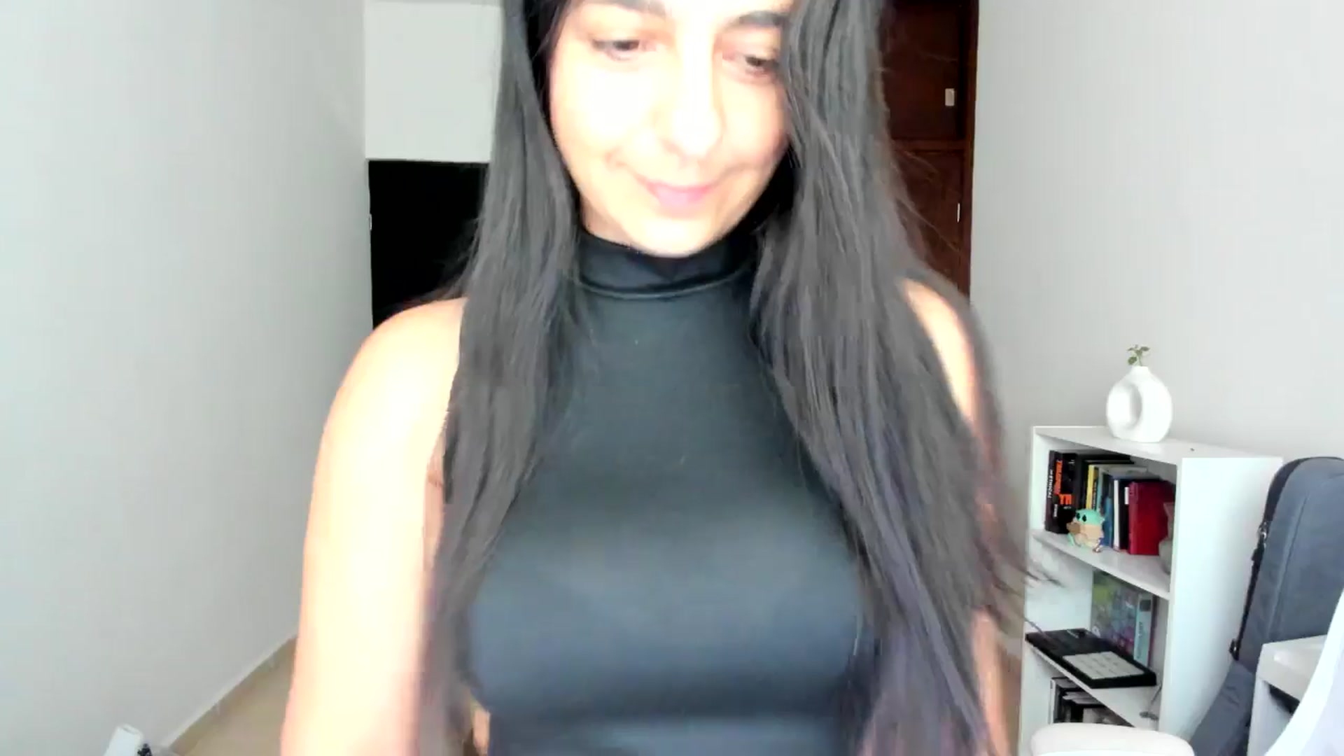 Gallery image thumbnail from anarossanna's myfreecams stream on, 09/24/2025, 18:35 image 13 of 20