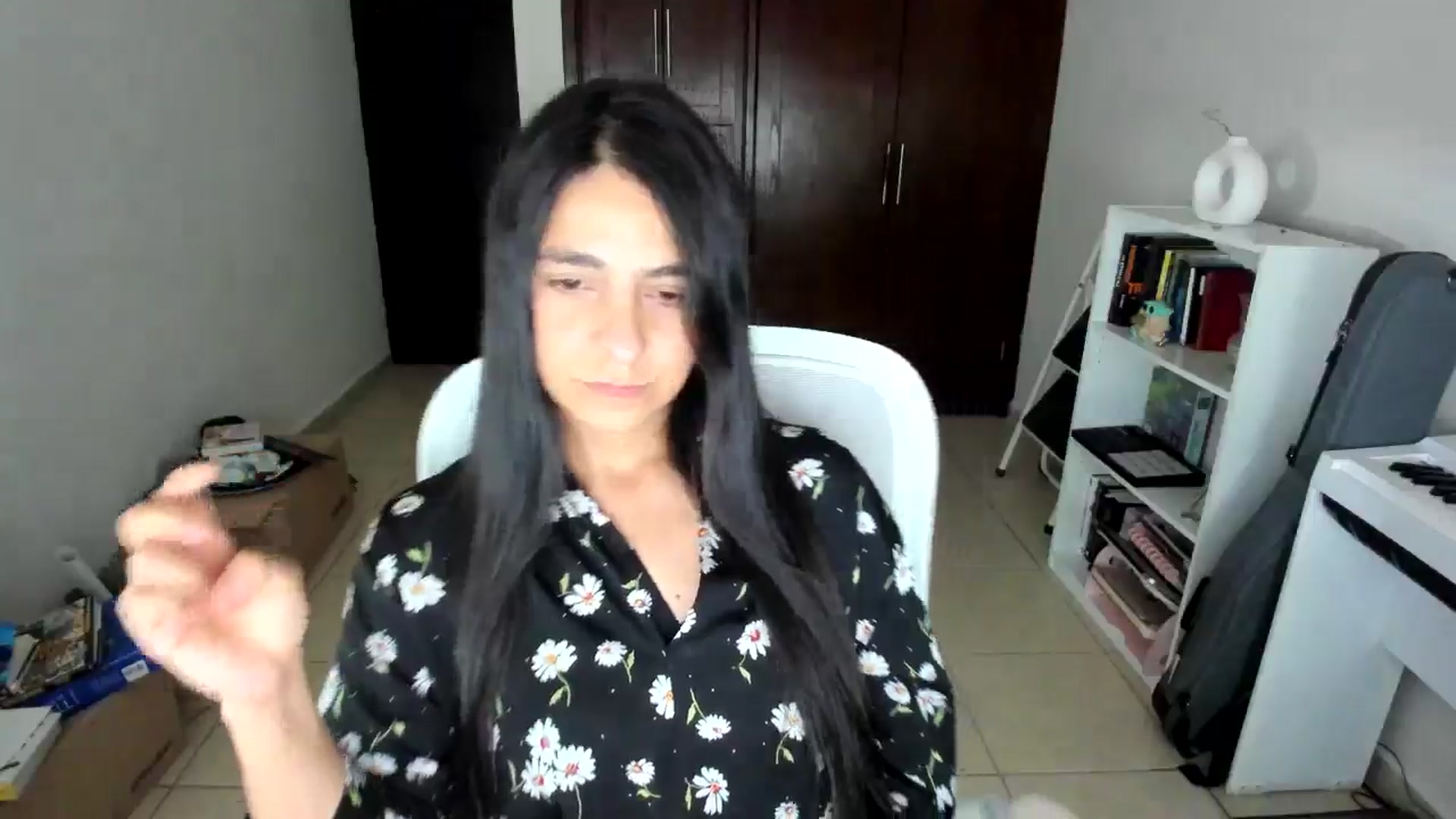 Gallery image thumbnail from anarossanna's myfreecams stream on, 10/03/2025, 02:57 image 8 of 20