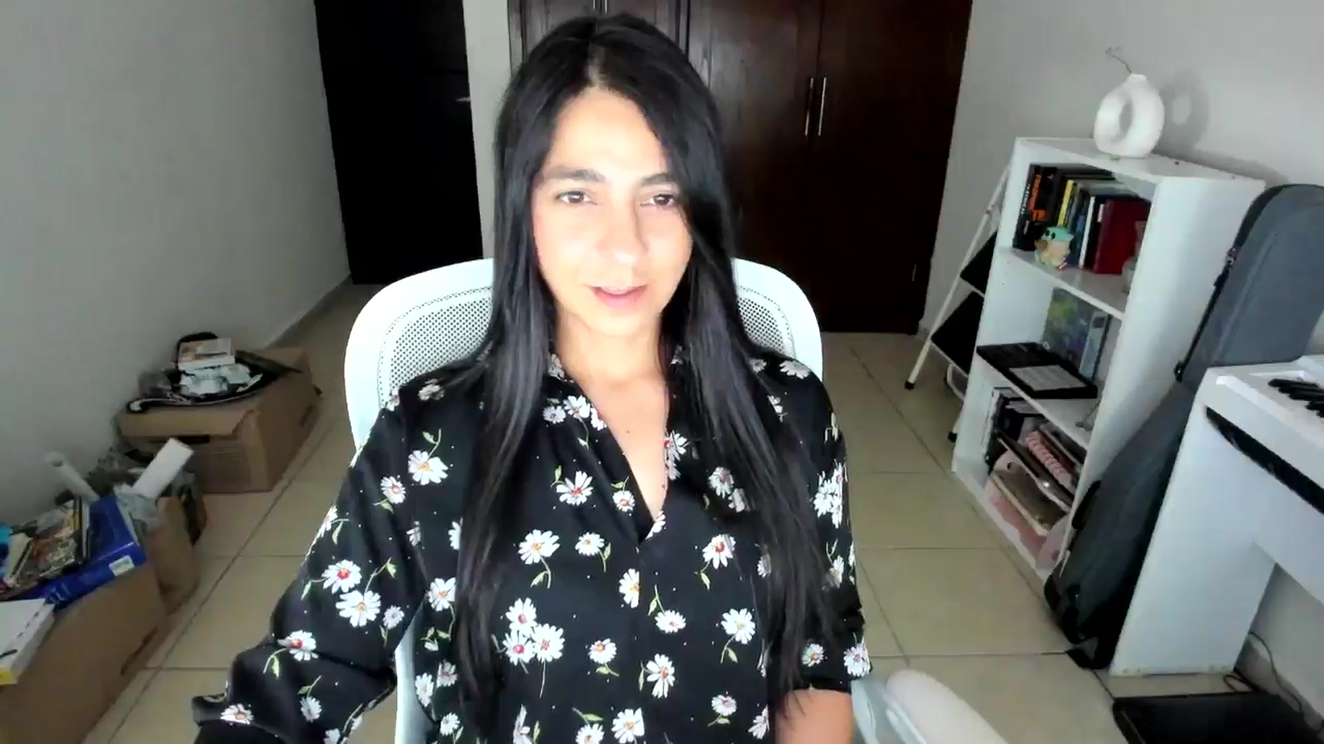 Gallery image thumbnail from anarossanna's myfreecams stream on, 10/03/2025, 02:57 image 20 of 20