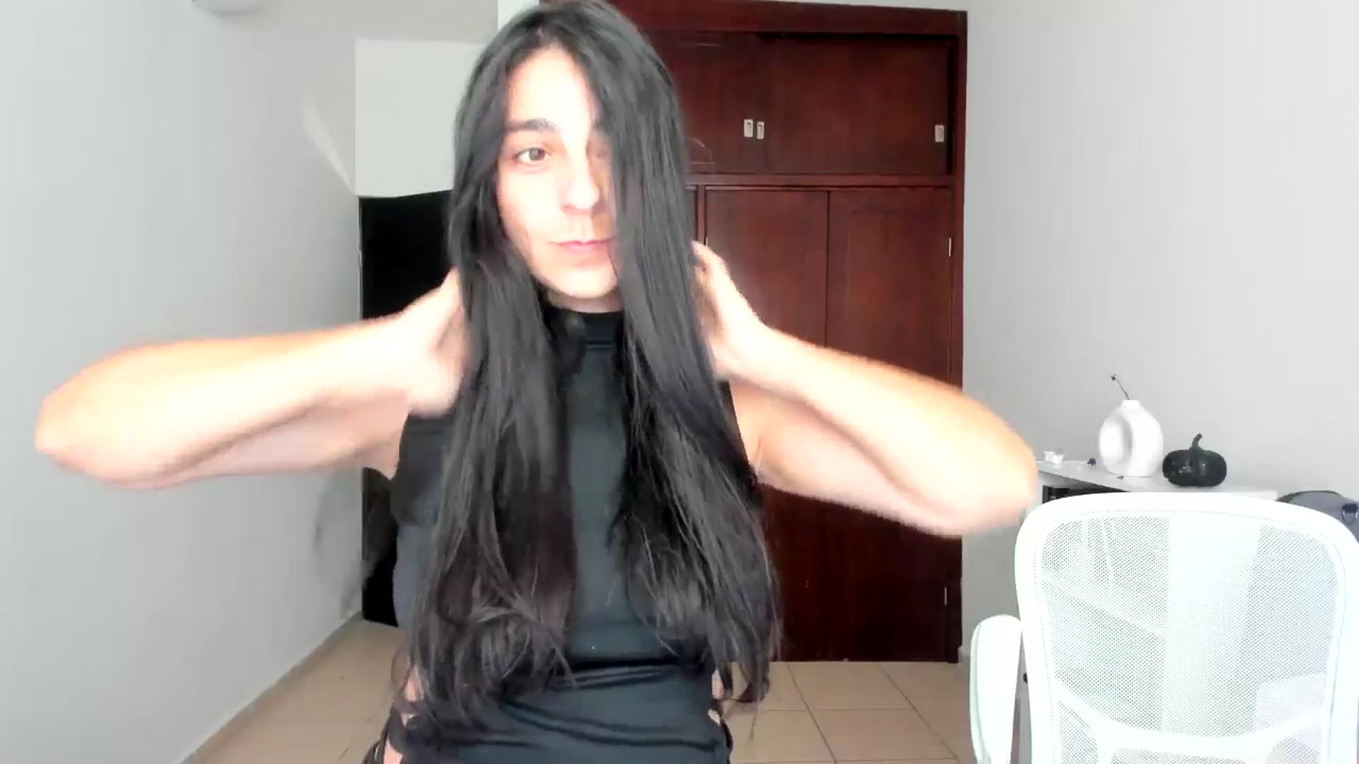 Gallery image thumbnail from anarossanna's myfreecams stream on, 10/15/2025, 18:16 image 14 of 20