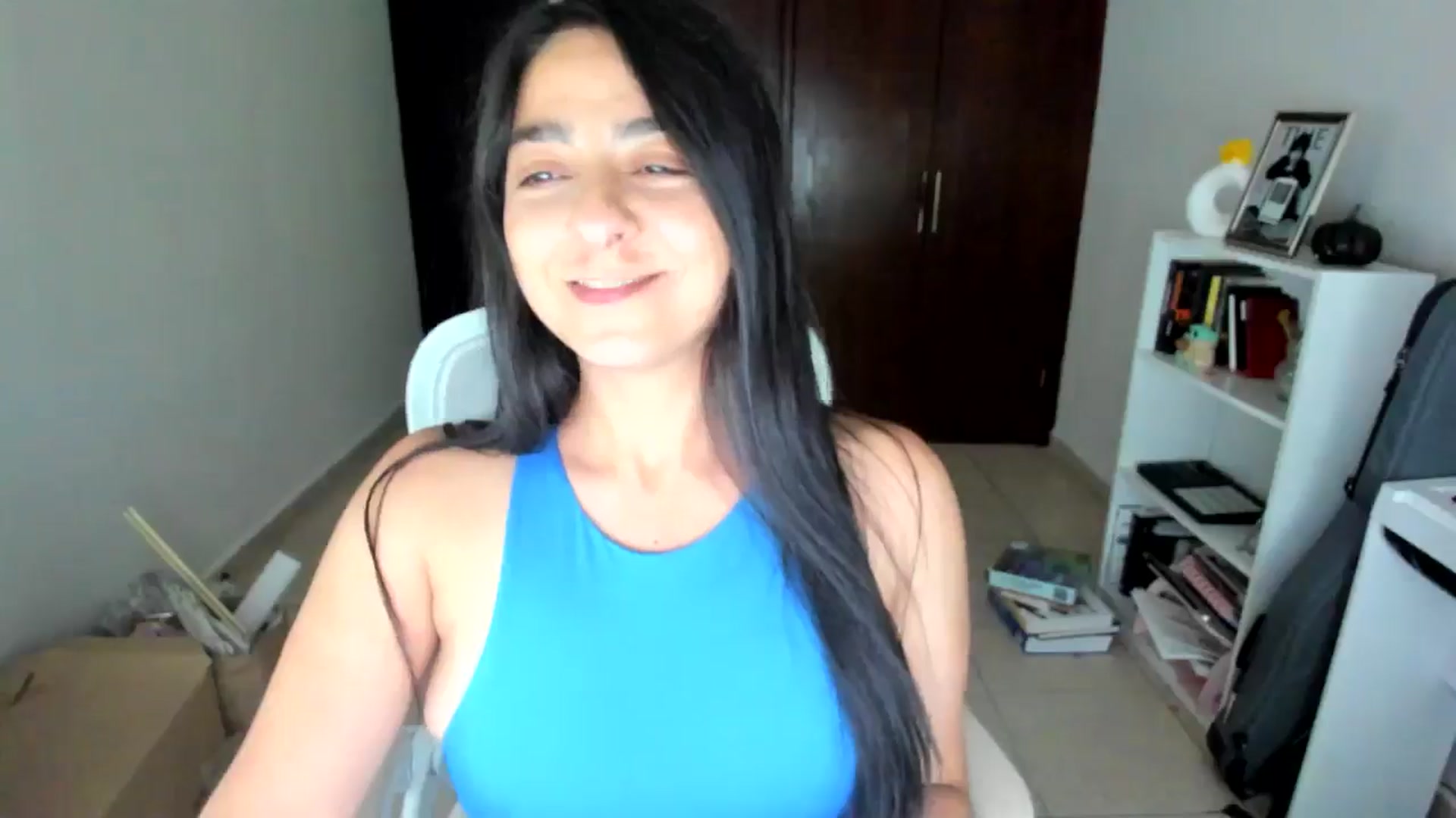 Gallery image thumbnail from anarossanna's myfreecams stream on, 10/30/2025, 02:26 image 19 of 20