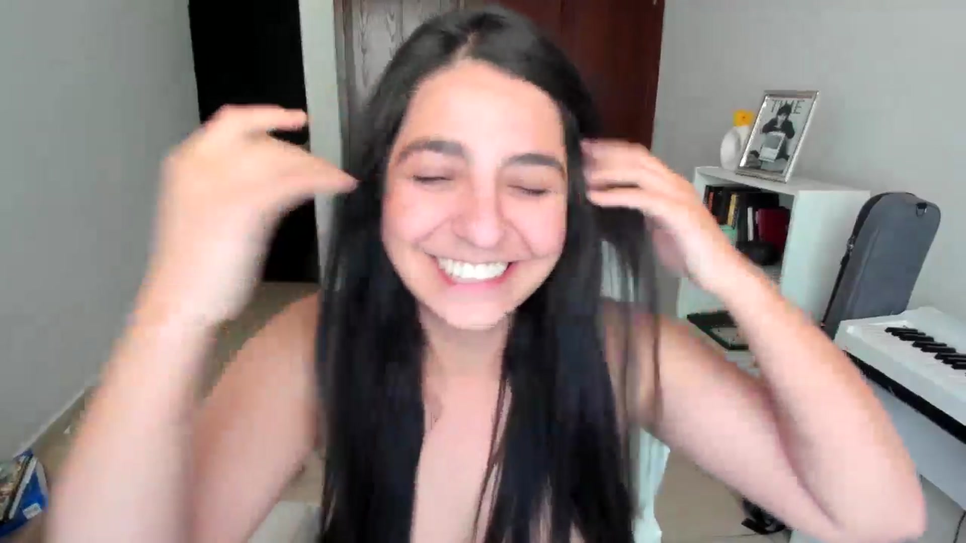 Gallery image thumbnail from anarossanna's myfreecams stream on, 11/13/2025, 20:25 image 12 of 20