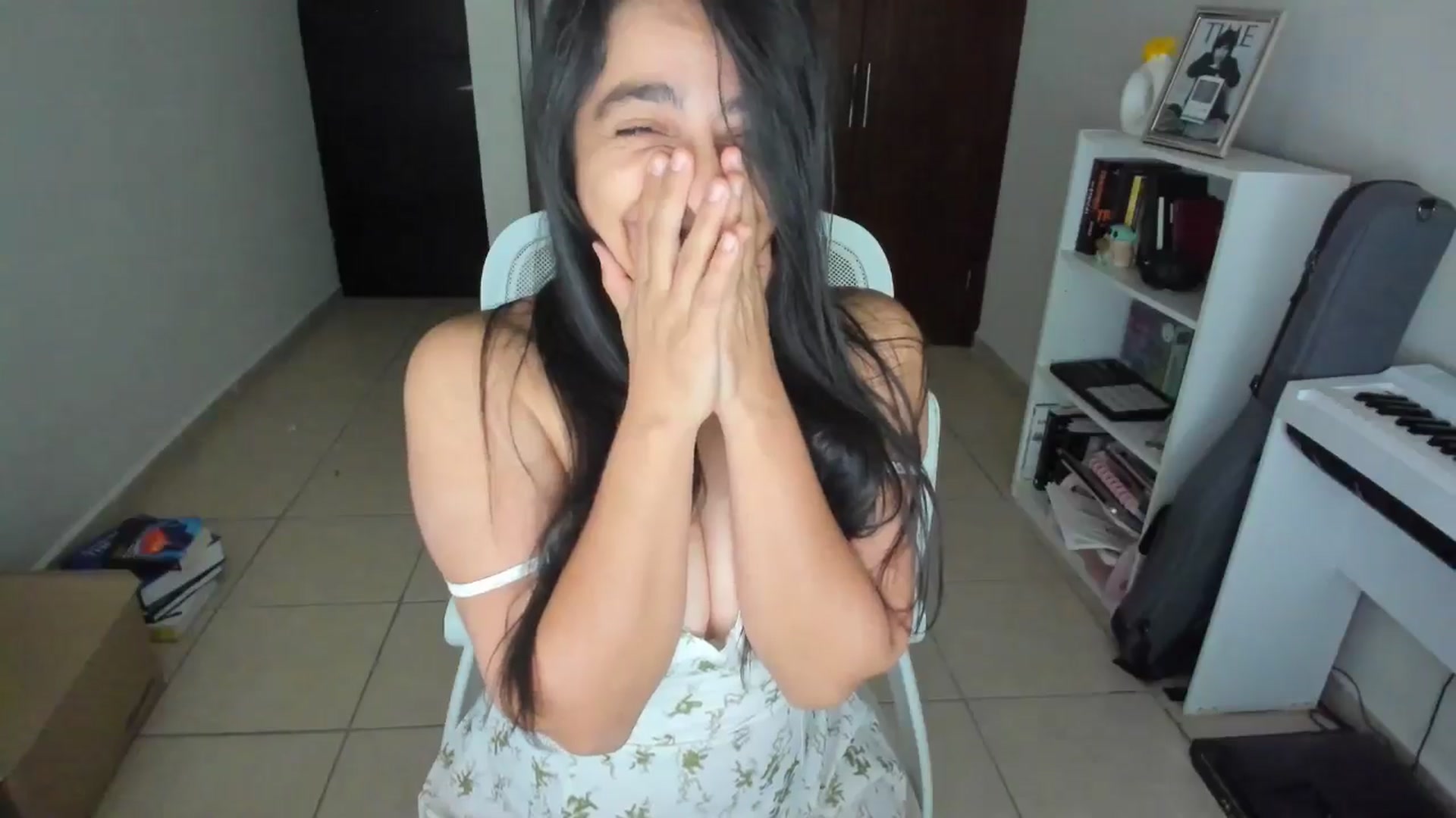 Gallery image thumbnail from anarossanna's myfreecams stream on, 11/20/2025, 04:34 image 7 of 20
