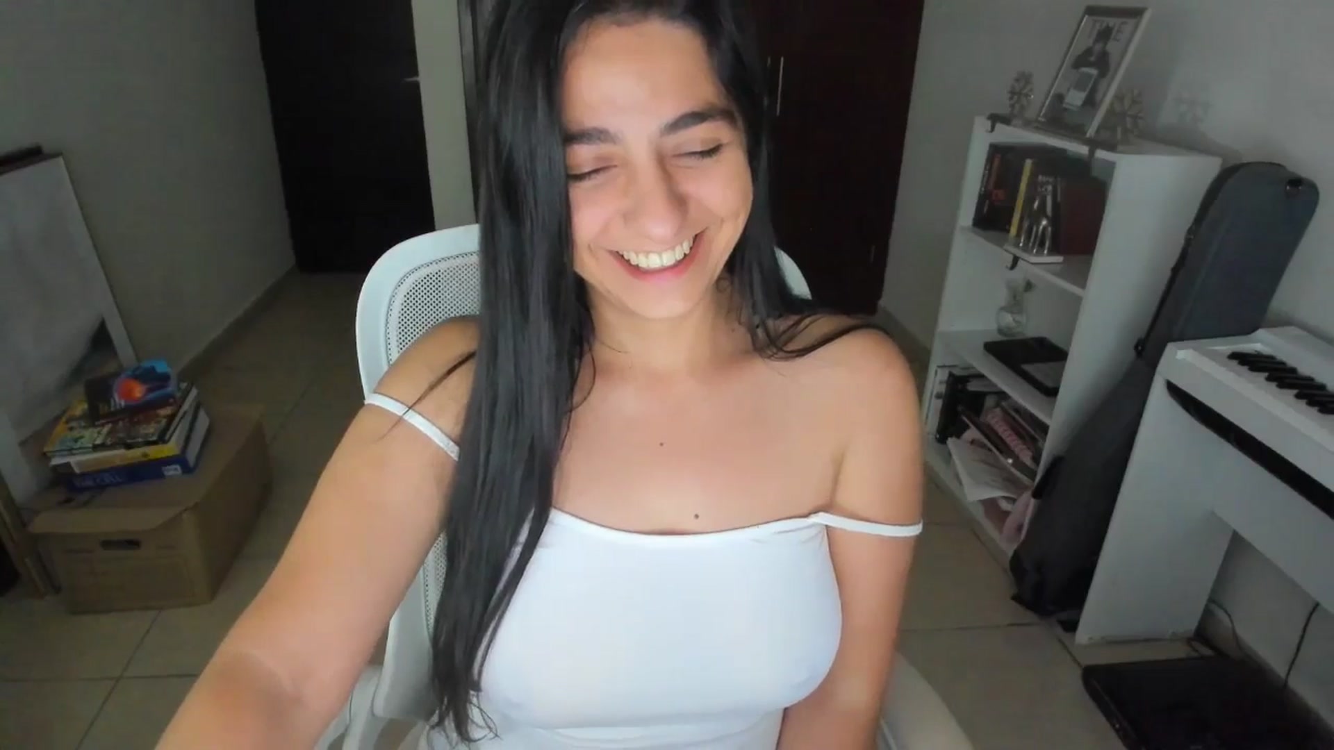 Gallery image thumbnail from anarossanna's myfreecams stream on, 11/29/2025, 06:43 image 20 of 20