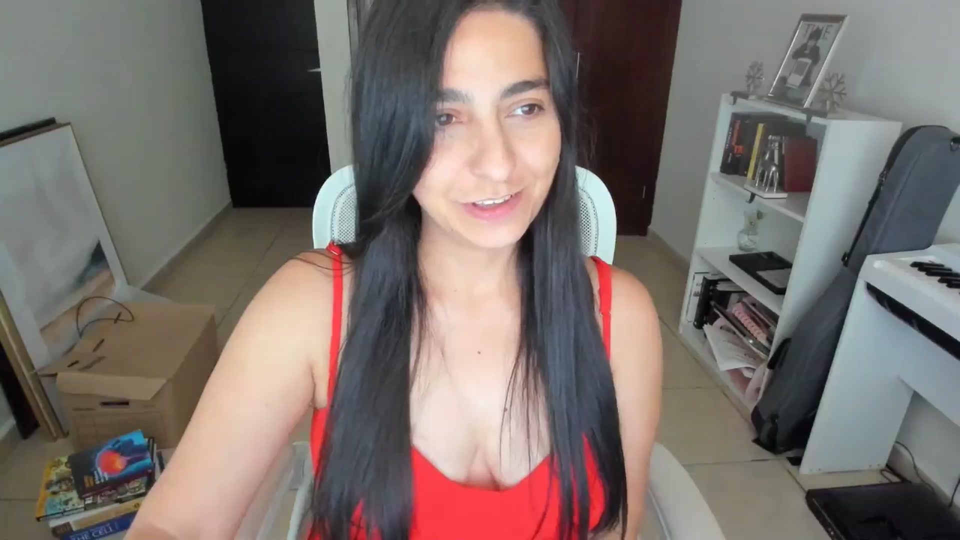 Gallery image thumbnail from anarossanna's myfreecams stream on, 11/30/2025, 21:18 image 7 of 20