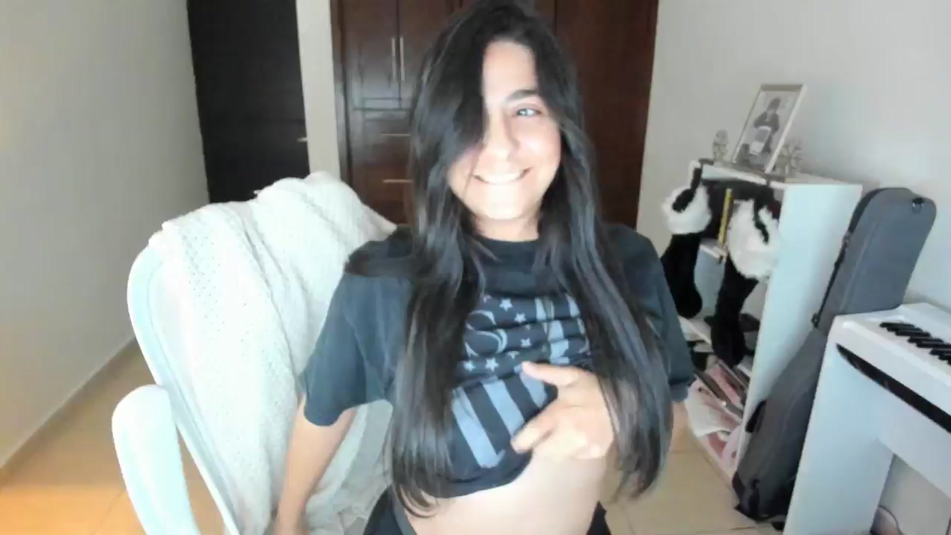 Gallery image thumbnail from anarossanna's myfreecams stream on, 12/05/2025, 05:29 image 1 of 20