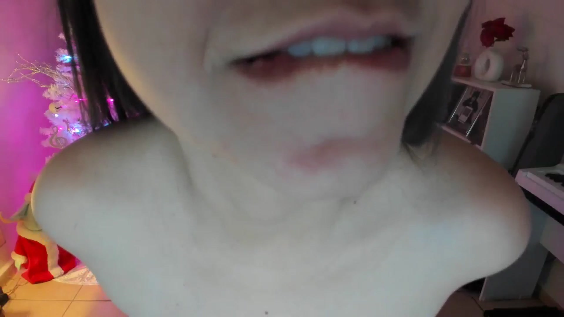 Gallery image thumbnail from anarossanna's myfreecams stream on, 12/12/2025, 05:38 image 8 of 20