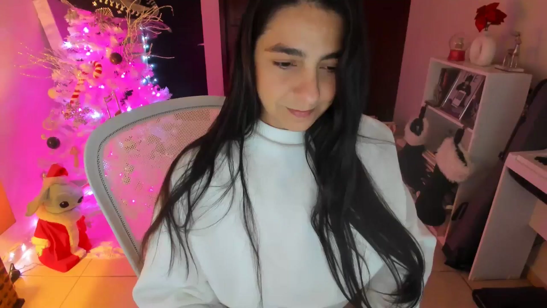 Gallery image thumbnail from anarossanna's myfreecams stream on, 12/31/2025, 06:06 image 12 of 20