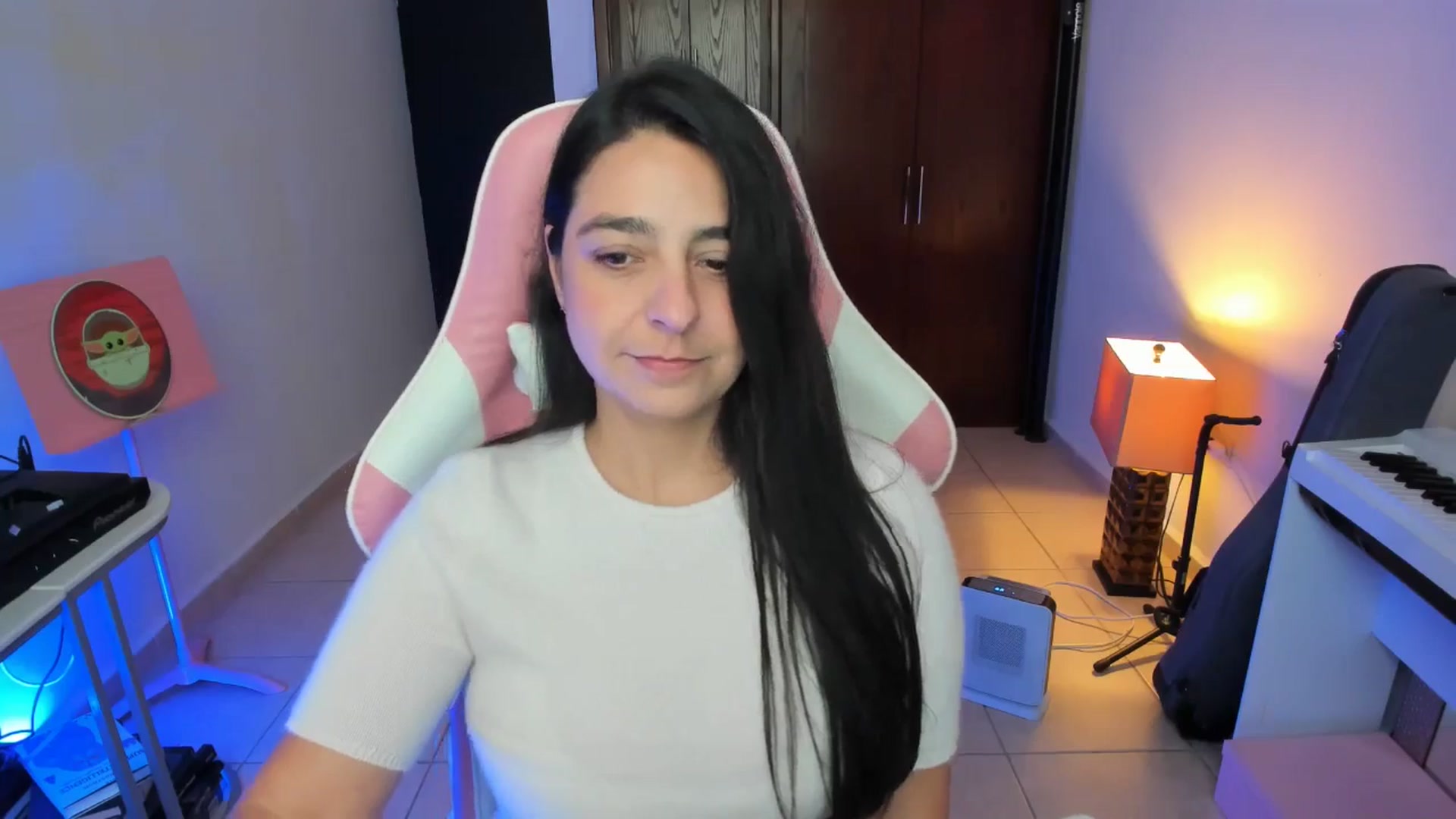 Gallery image thumbnail from anarossanna's myfreecams stream on, 01/28/2026, 19:48 image 6 of 20