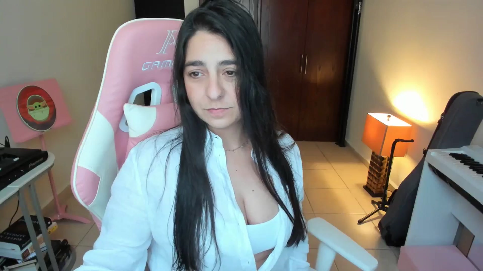 Gallery image thumbnail from anarossanna's myfreecams stream on, 02/04/2026, 19:55 image 10 of 20