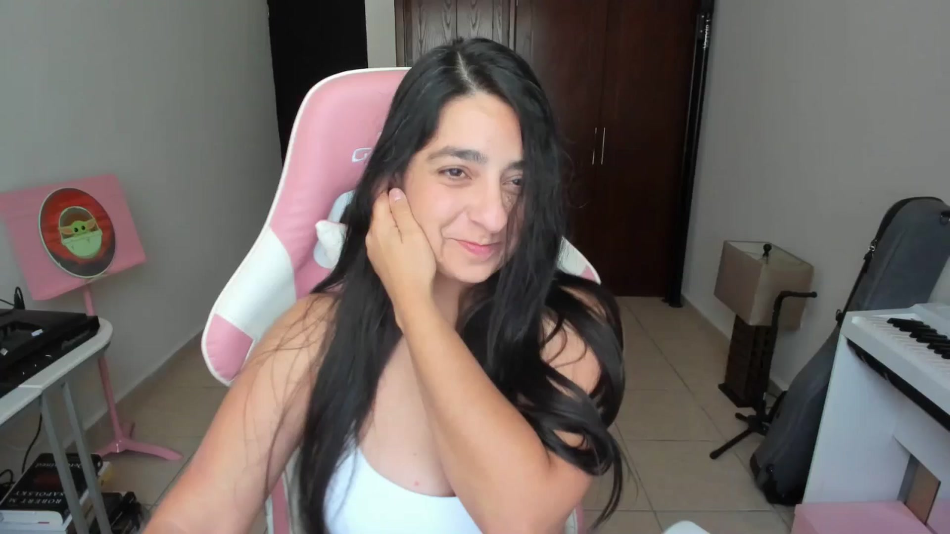 Gallery image thumbnail from anarossanna's myfreecams stream on, 02/12/2026, 18:38 image 16 of 20