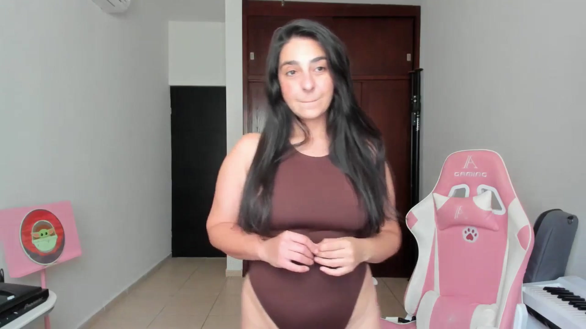 Gallery image thumbnail from anarossanna's myfreecams stream on, 02/13/2026, 19:15 image 9 of 20