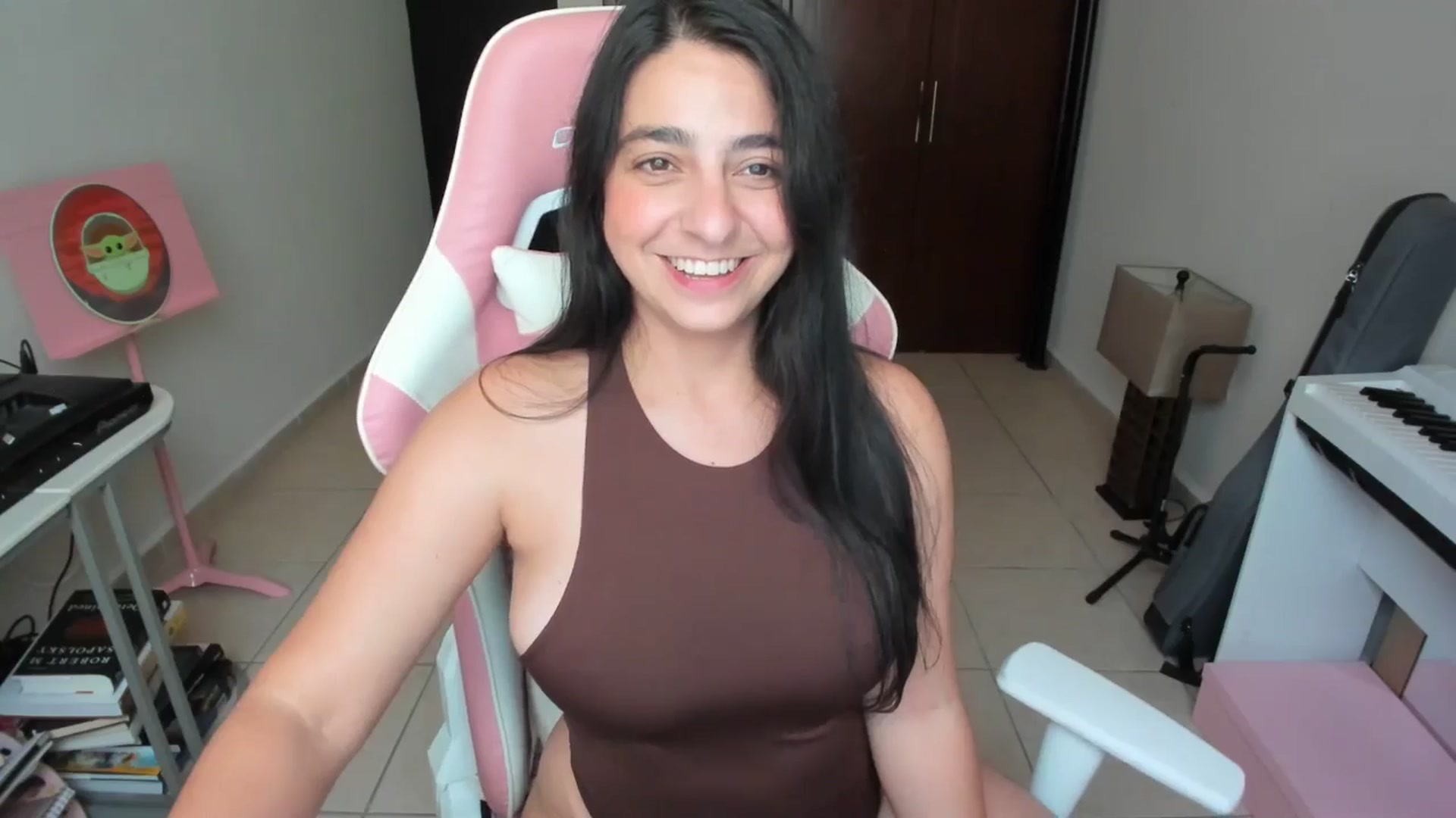 Gallery image thumbnail from anarossanna's myfreecams stream on, 02/13/2026, 19:43 image 12 of 20