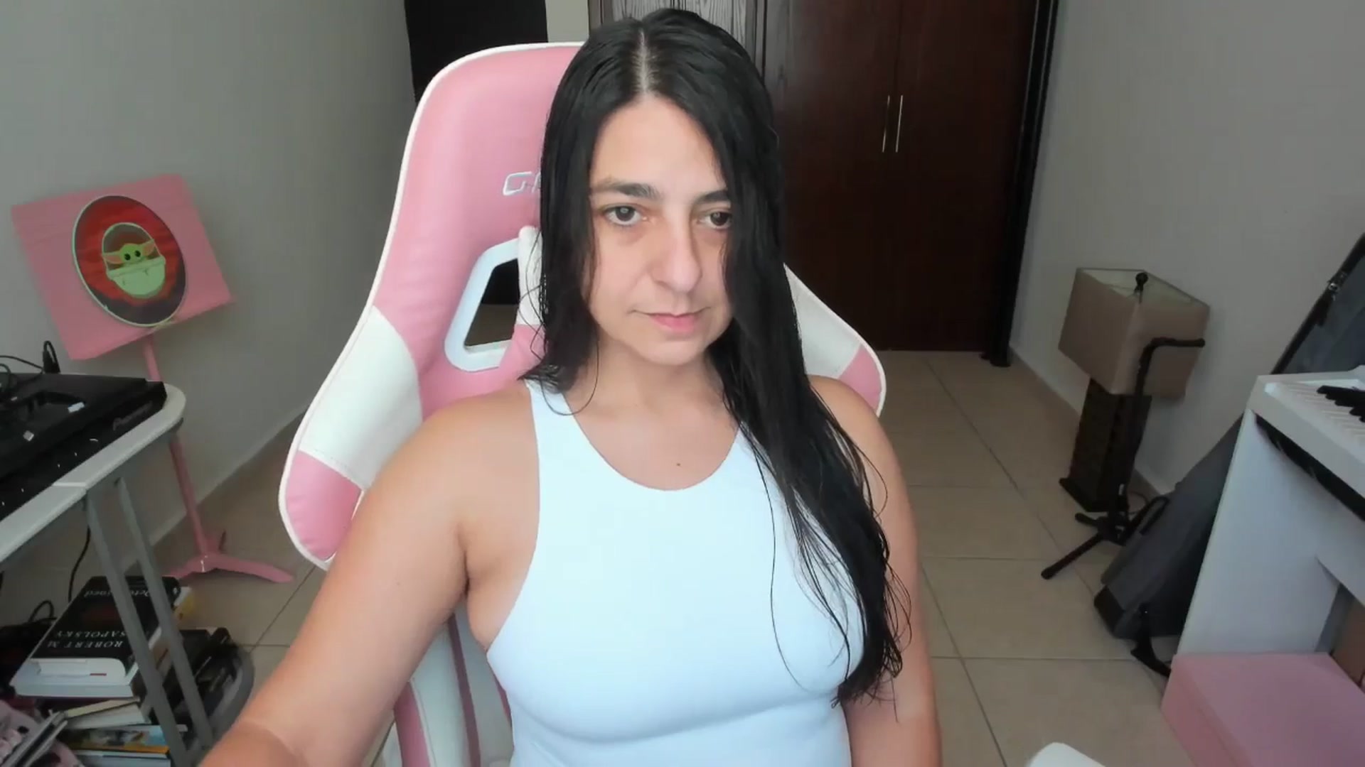 Gallery image thumbnail from anarossanna's myfreecams stream on, 02/15/2026, 20:37 image 7 of 20