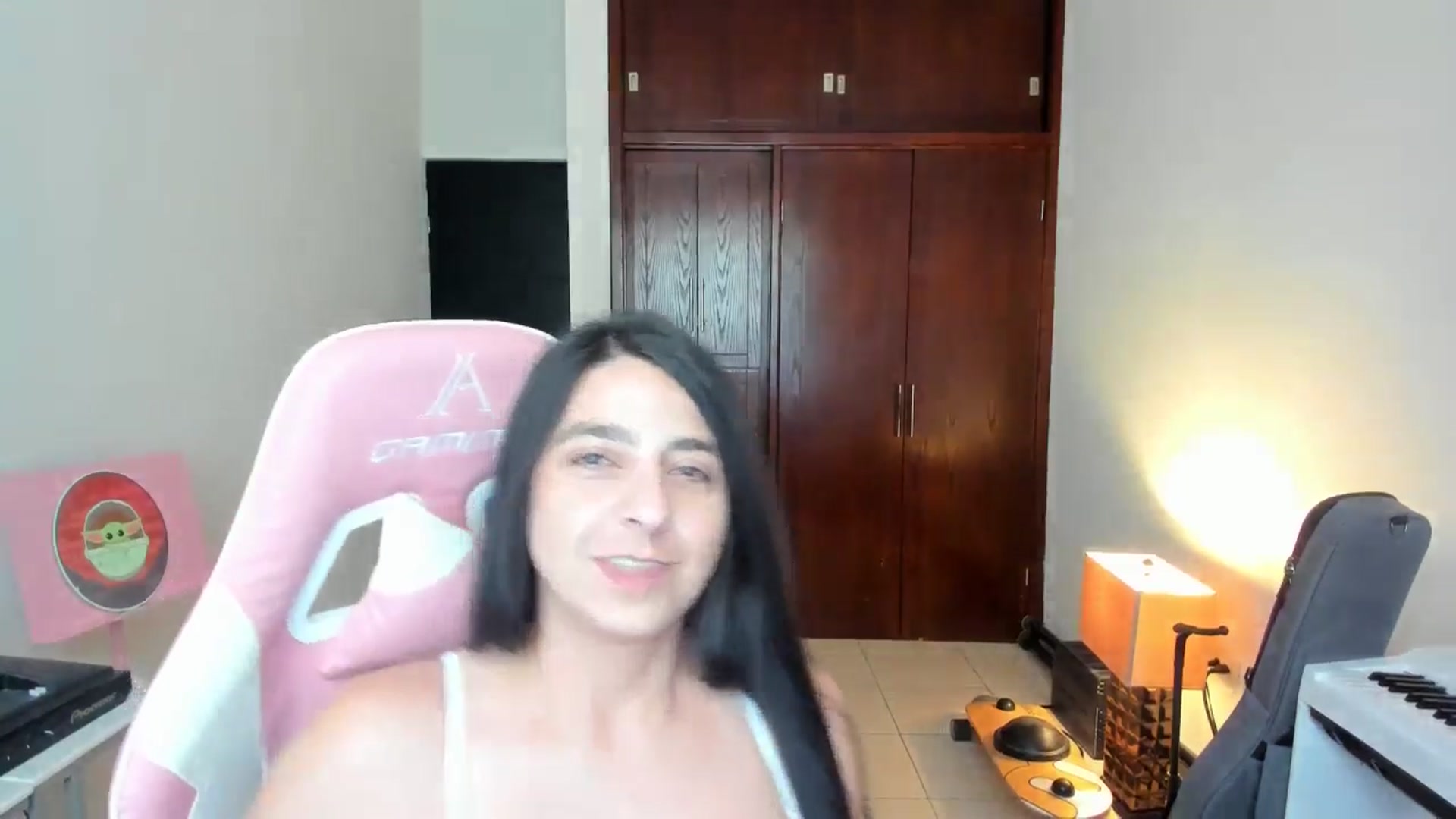 Gallery image thumbnail from anarossanna's myfreecams stream on, 03/13/2026, 17:24 image 6 of 20