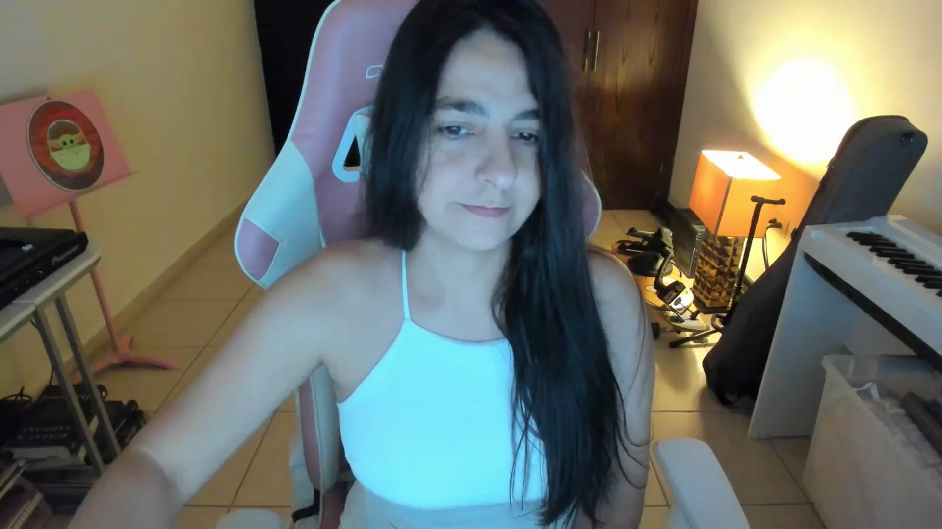 Gallery image thumbnail from anarossanna's myfreecams stream on, 03/22/2026, 04:24 image 17 of 20
