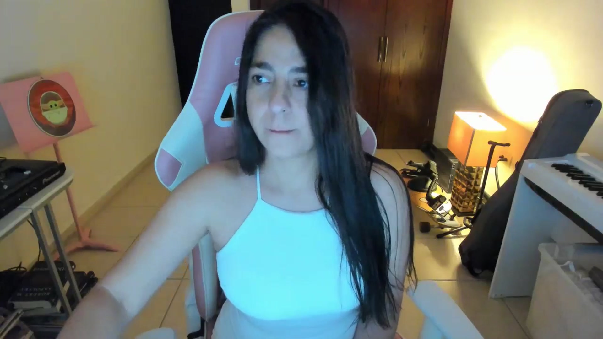 Gallery image thumbnail from anarossanna's myfreecams stream on, 03/22/2026, 04:24 image 4 of 20