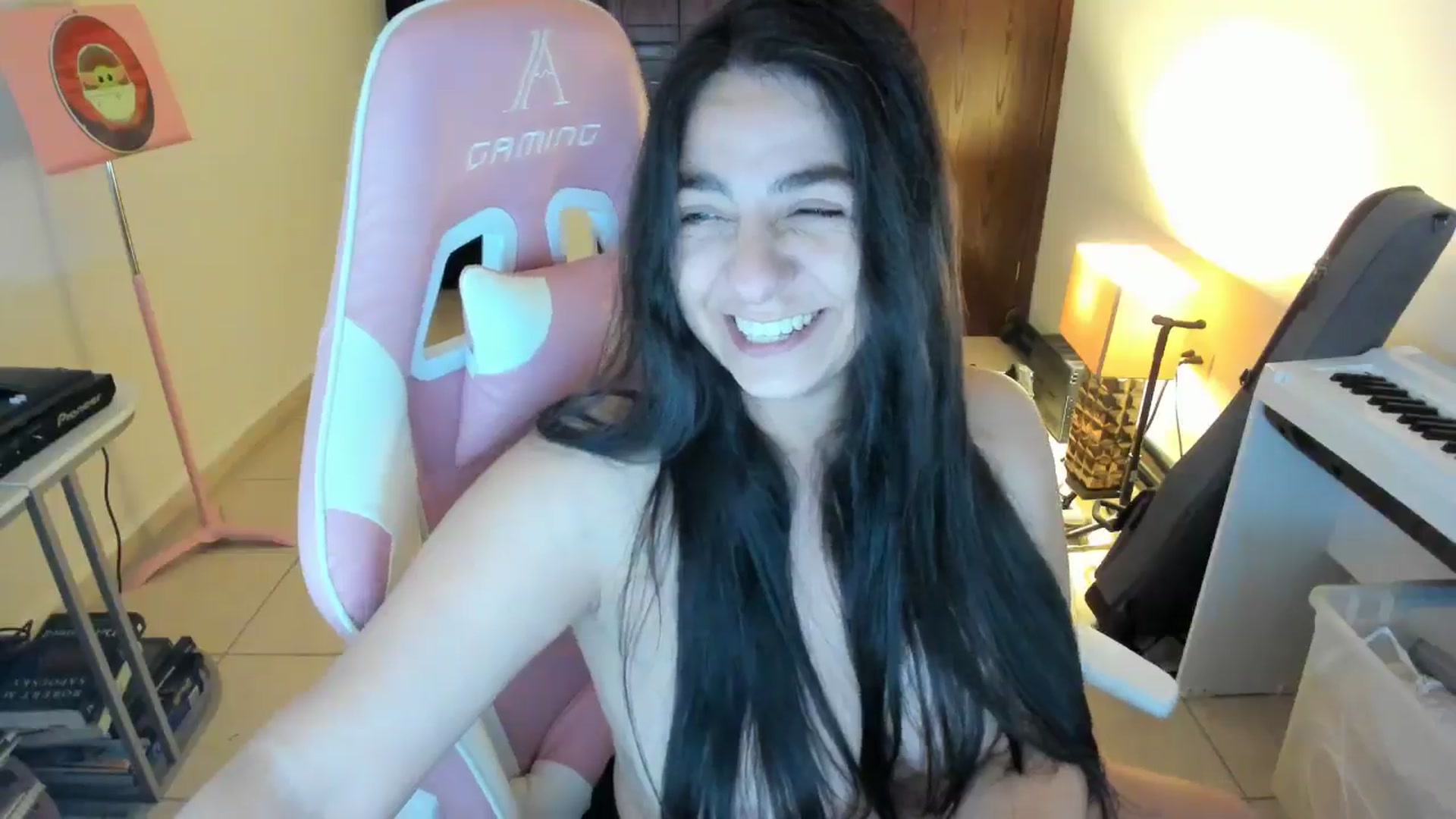 Gallery image thumbnail from anarossanna's myfreecams stream on, 03/30/2026, 05:06 image 15 of 20