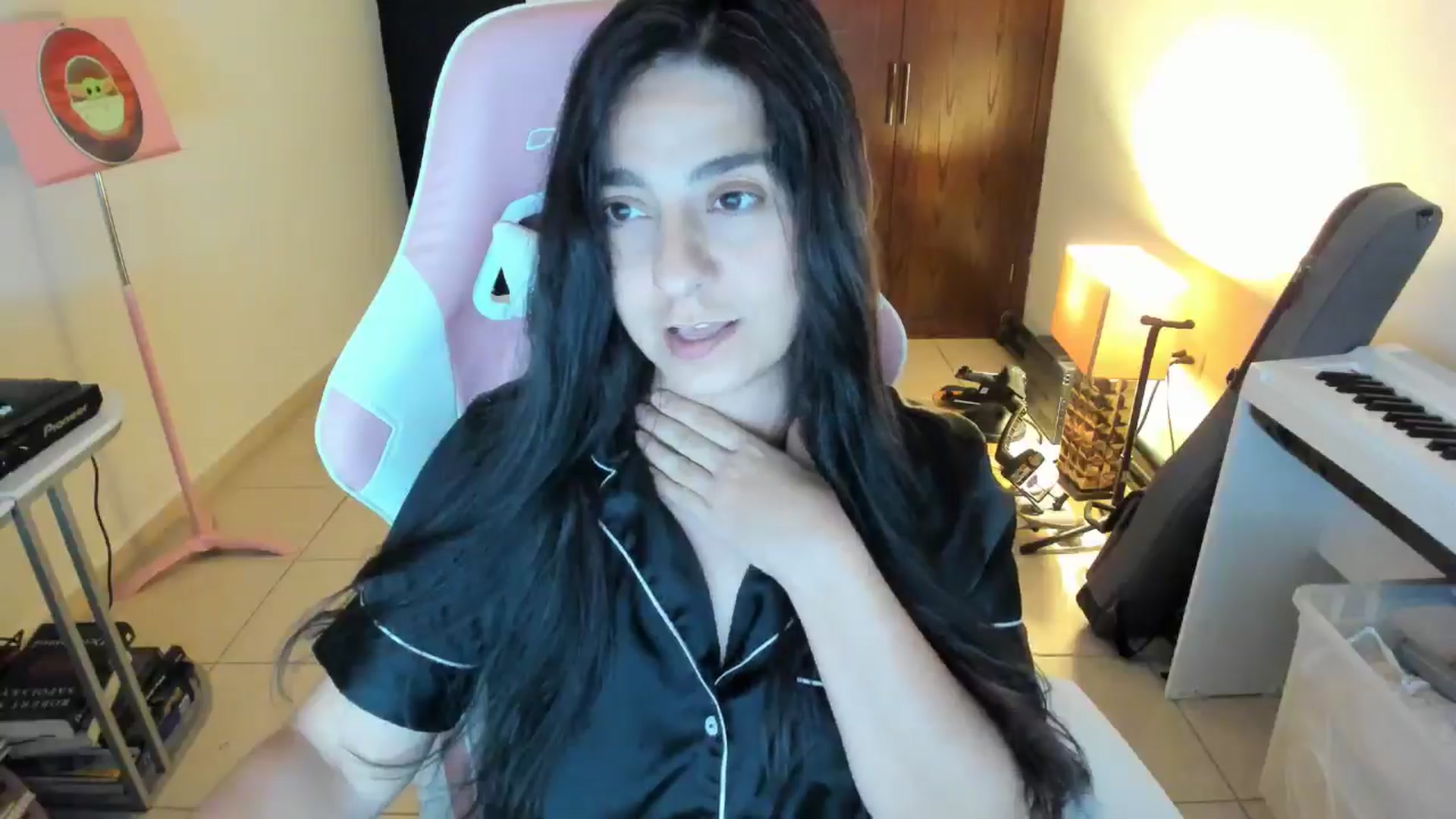 Gallery image thumbnail from anarossanna's myfreecams stream on, 03/30/2026, 05:06 image 2 of 20