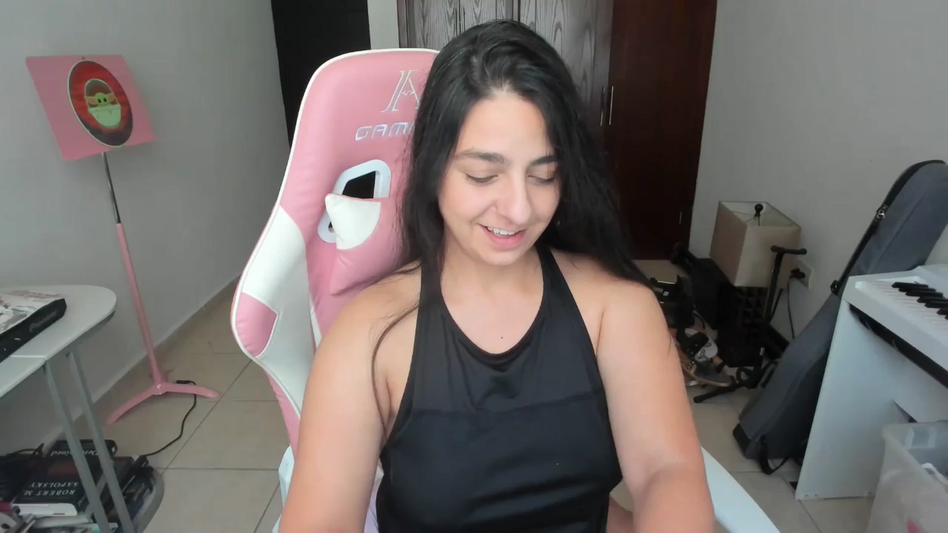 Gallery image thumbnail from anarossanna's myfreecams stream on, 04/15/2026, 18:37 image 7 of 20