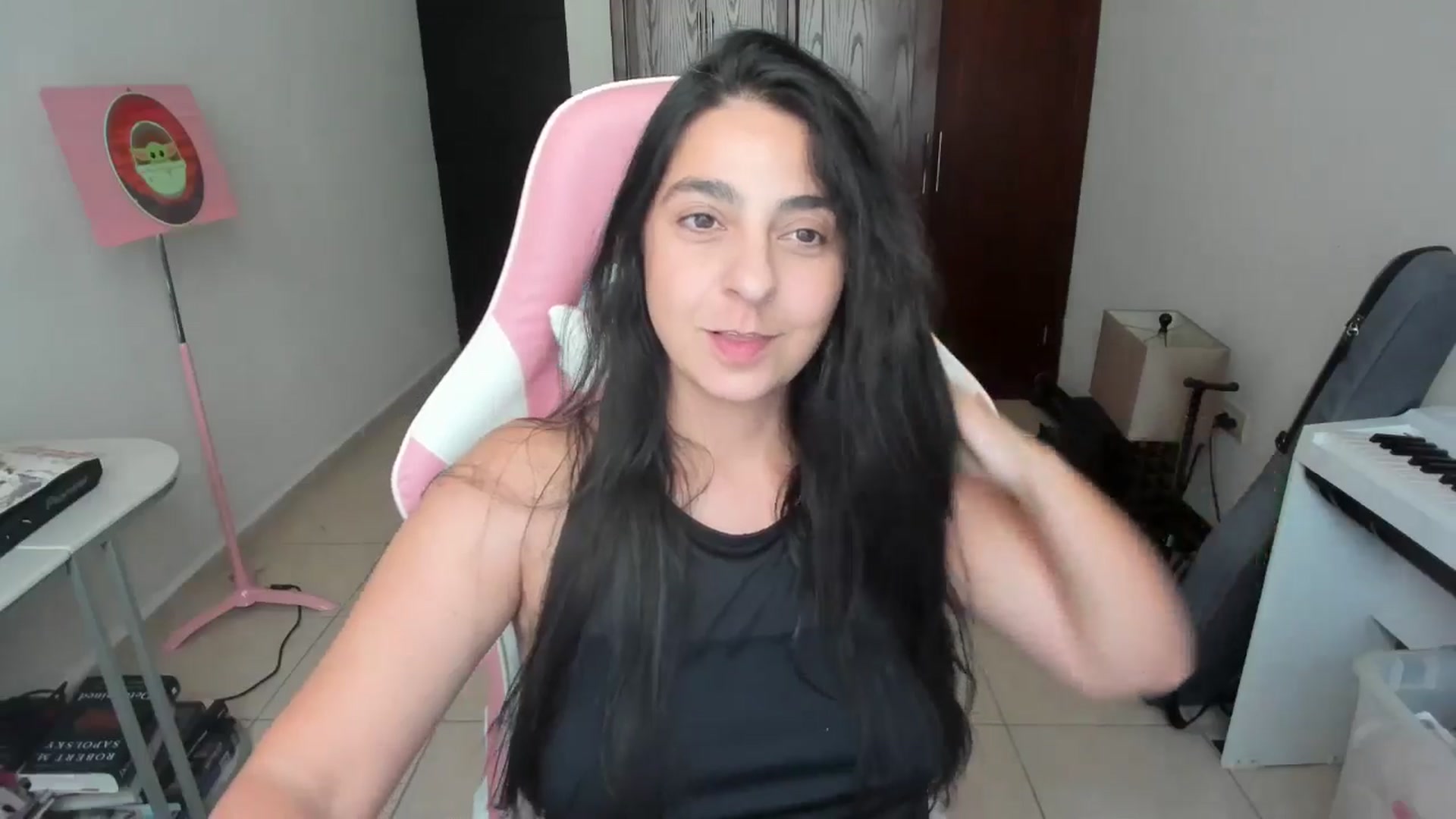 Gallery image thumbnail from anarossanna's myfreecams stream on, 04/15/2026, 18:37 image 4 of 20