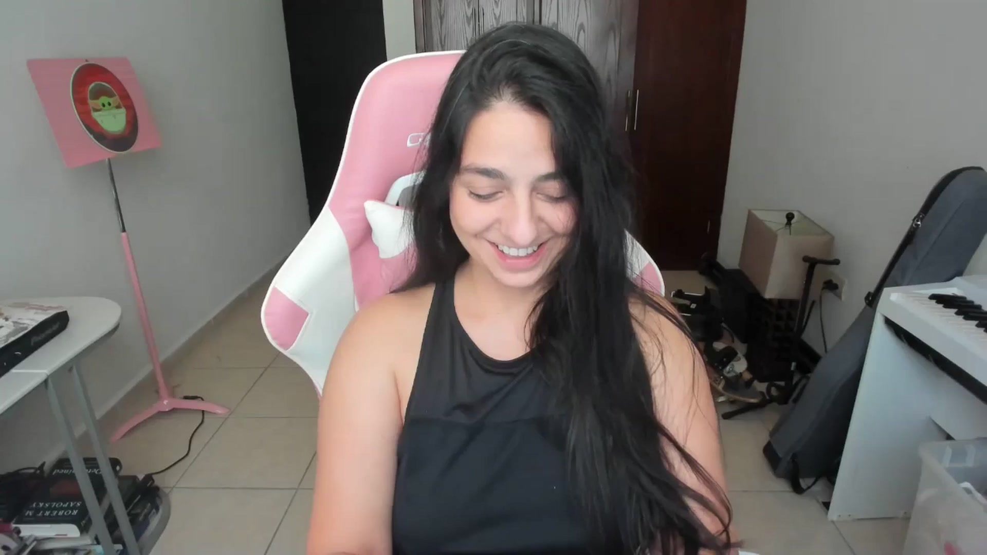Gallery image thumbnail from anarossanna's myfreecams stream on, 04/15/2026, 18:37 image 9 of 20