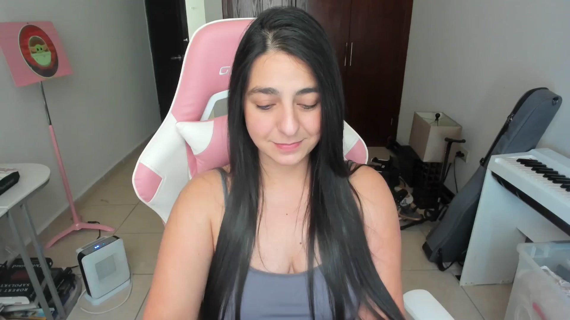 Gallery image thumbnail from anarossanna's myfreecams stream on, 04/20/2026, 17:17 image 4 of 20