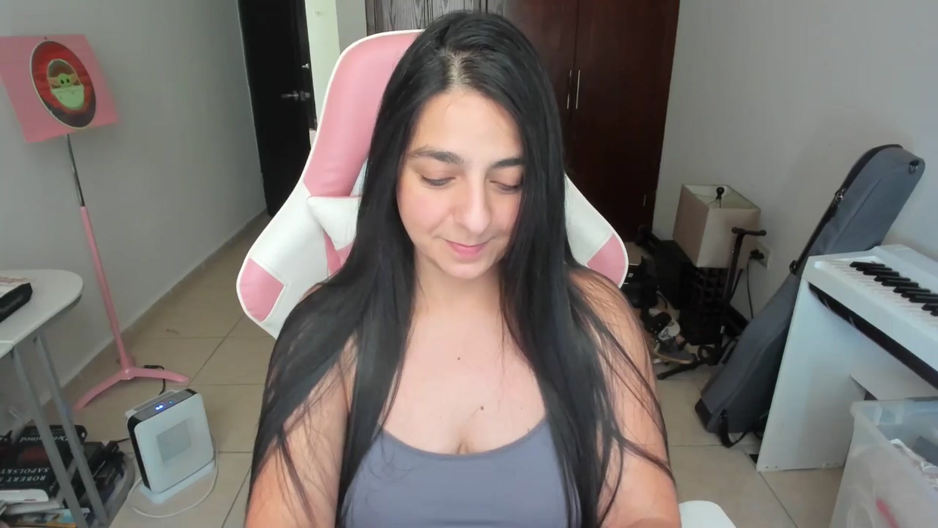 Gallery image thumbnail from anarossanna's myfreecams stream on, 04/20/2026, 17:17 image 6 of 20