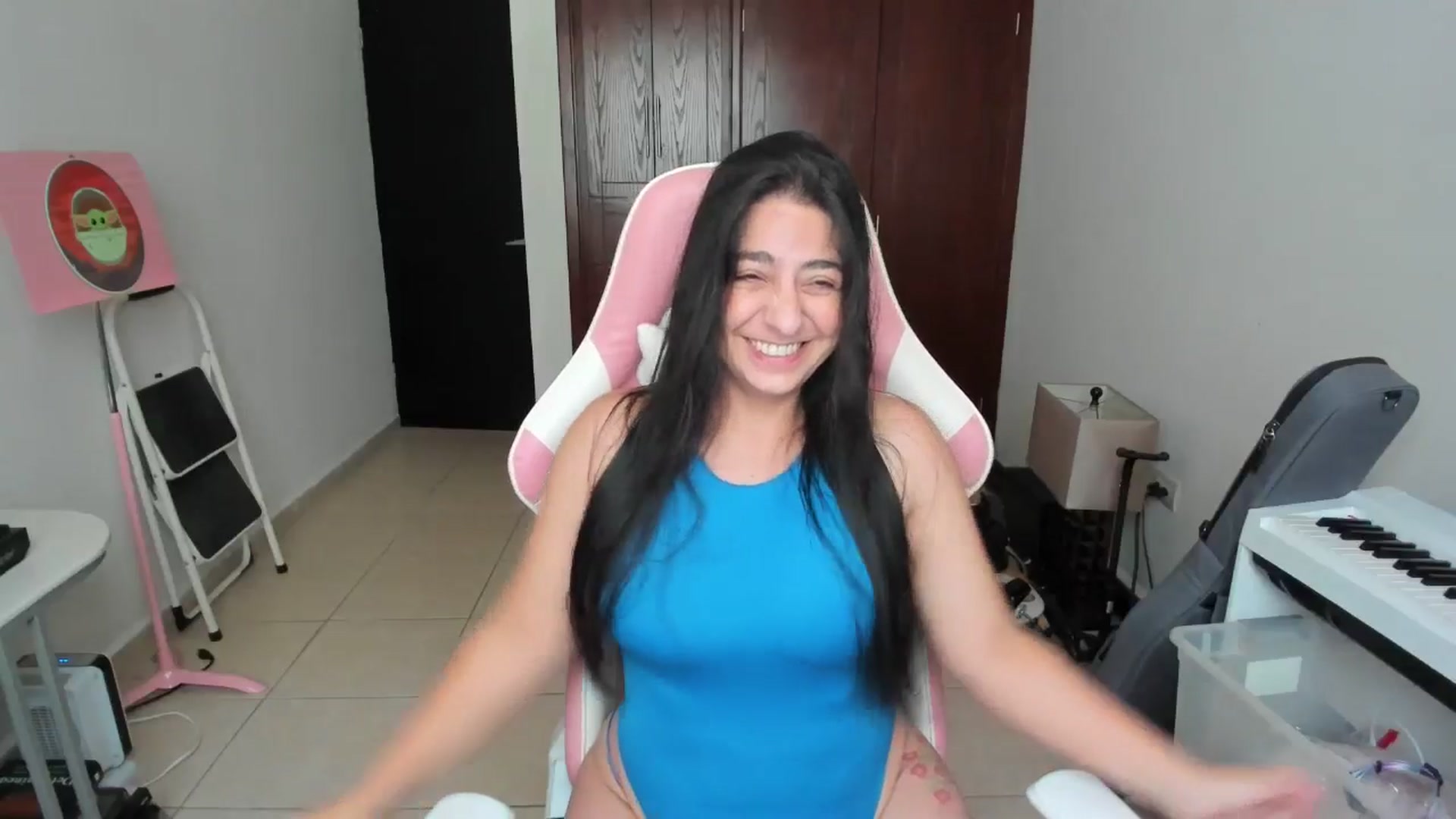 Gallery image thumbnail from anarossanna's myfreecams stream on, 05/08/2026, 18:49 image 4 of 20