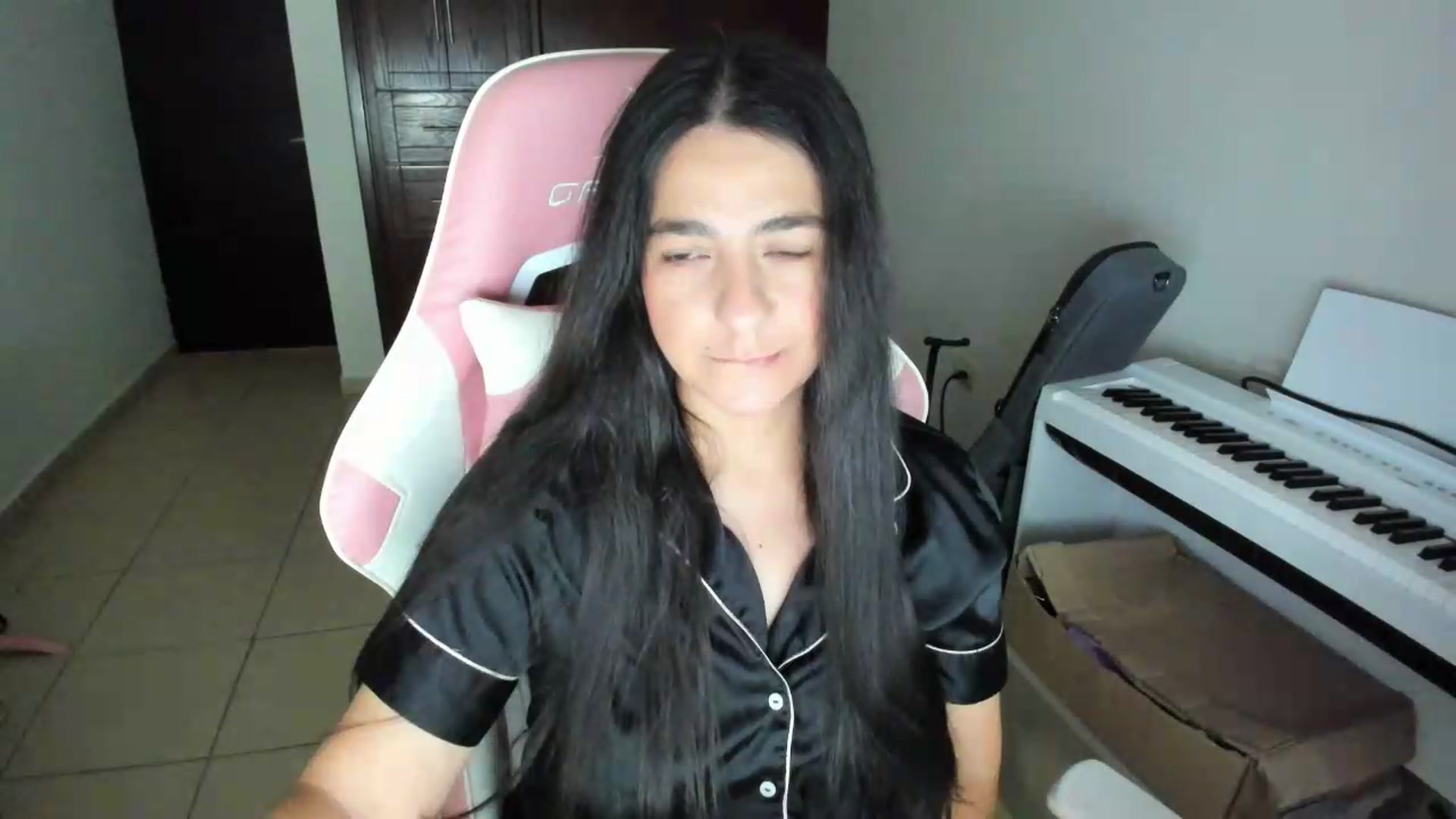 Gallery image thumbnail from anarossanna's myfreecams stream on, 05/30/2026, 05:39 image 3 of 20