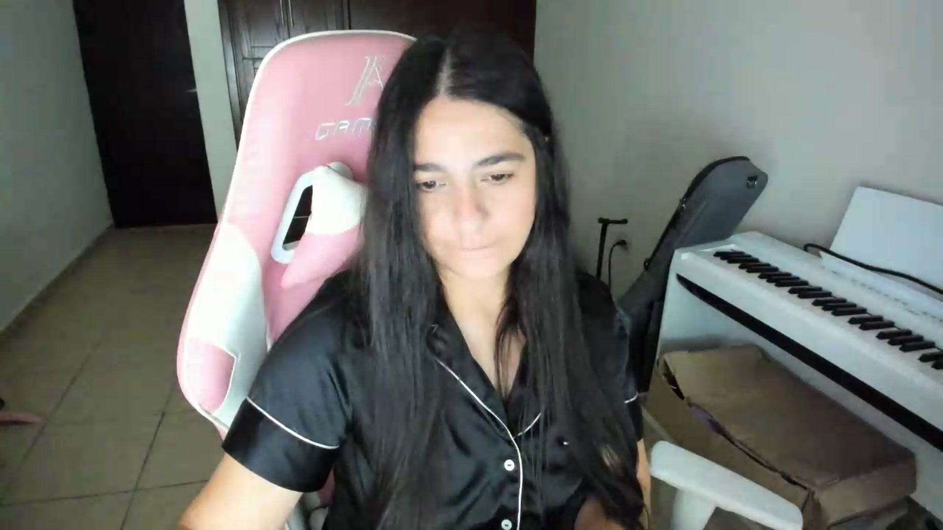 Gallery image thumbnail from anarossanna's myfreecams stream on, 05/30/2026, 05:39 image 10 of 20