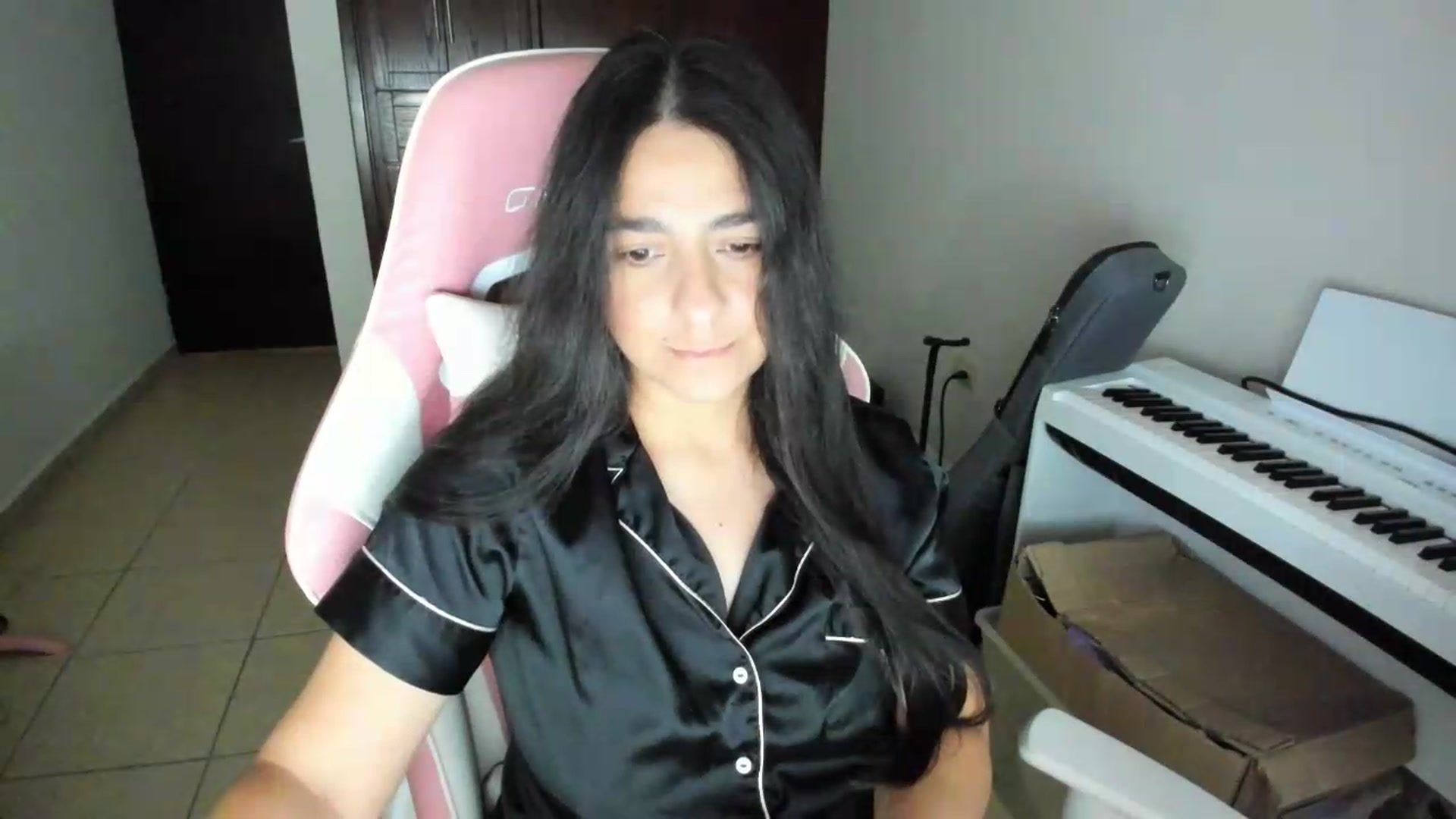 Gallery image thumbnail from anarossanna's myfreecams stream on, 05/30/2026, 05:39 image 6 of 20