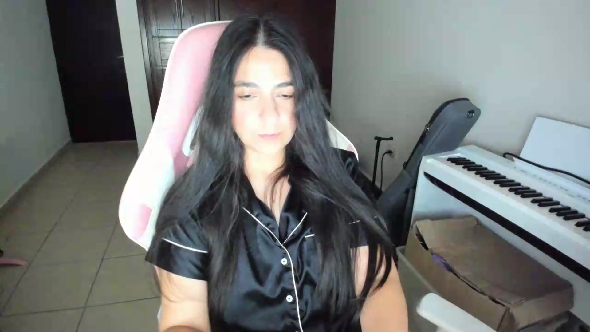 Gallery image thumbnail from anarossanna's myfreecams stream on, 05/30/2026, 05:39 image 12 of 20