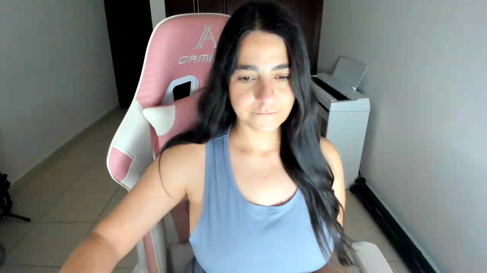 Gallery image thumbnail from anarossanna's myfreecams stream on, 06/14/2026, 05:49 image 6 of 20