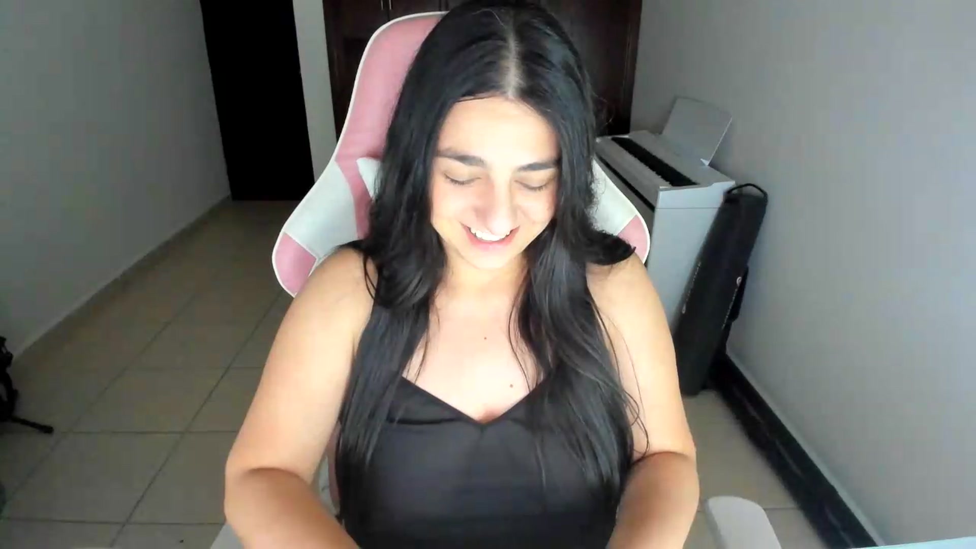 Gallery image thumbnail from anarossanna's myfreecams stream on, 07/02/2026, 04:25 image 4 of 20