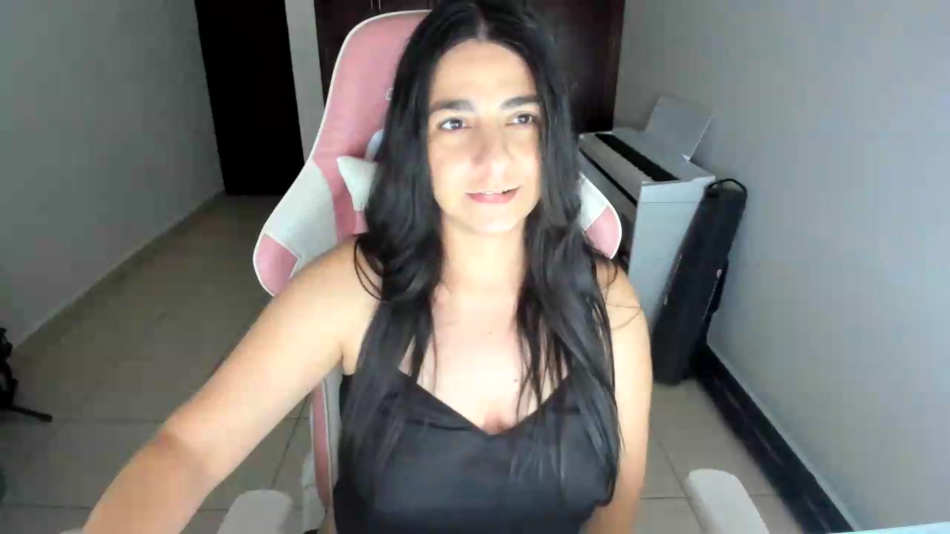 Gallery image thumbnail from anarossanna's myfreecams stream on, 07/02/2026, 04:25 image 6 of 20