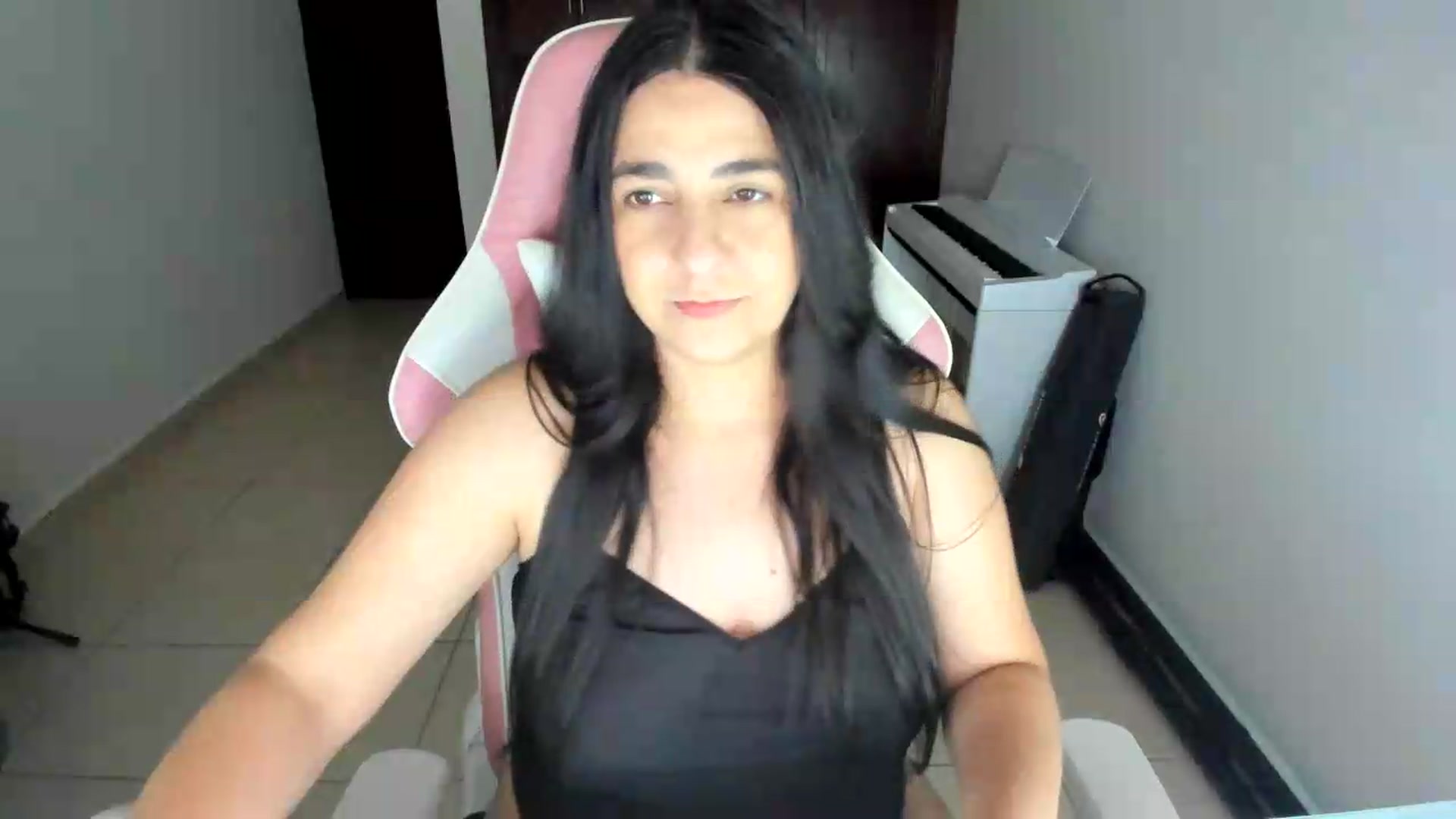 Gallery image thumbnail from anarossanna's myfreecams stream on, 07/02/2026, 04:25 image 7 of 20