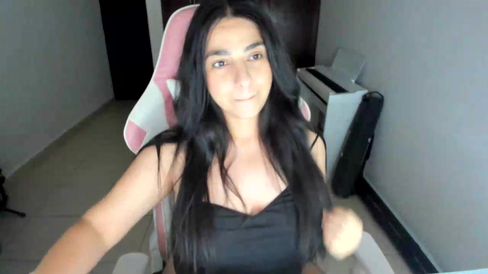 Gallery image thumbnail from anarossanna's myfreecams stream on, 07/02/2026, 04:25 image 10 of 20