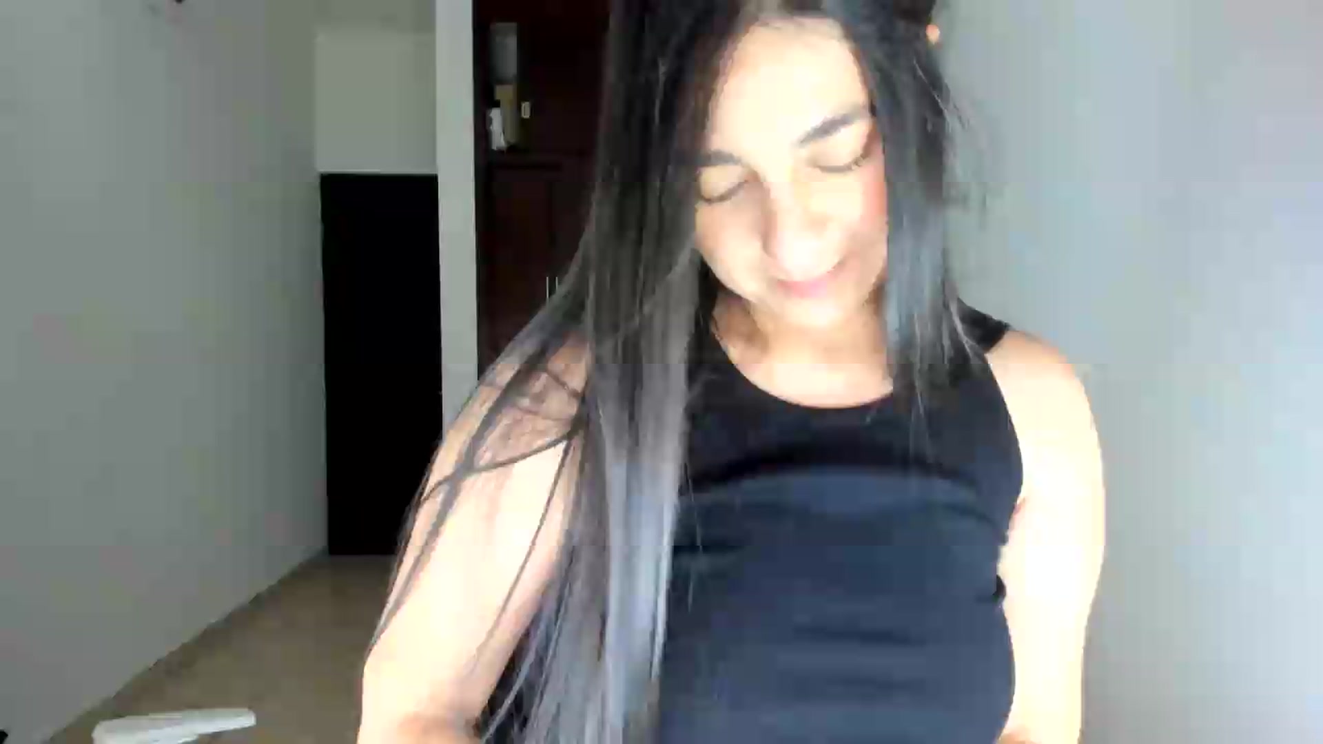 Gallery image thumbnail from anarossanna's myfreecams stream on, 07/23/2026, 02:43 image 12 of 20